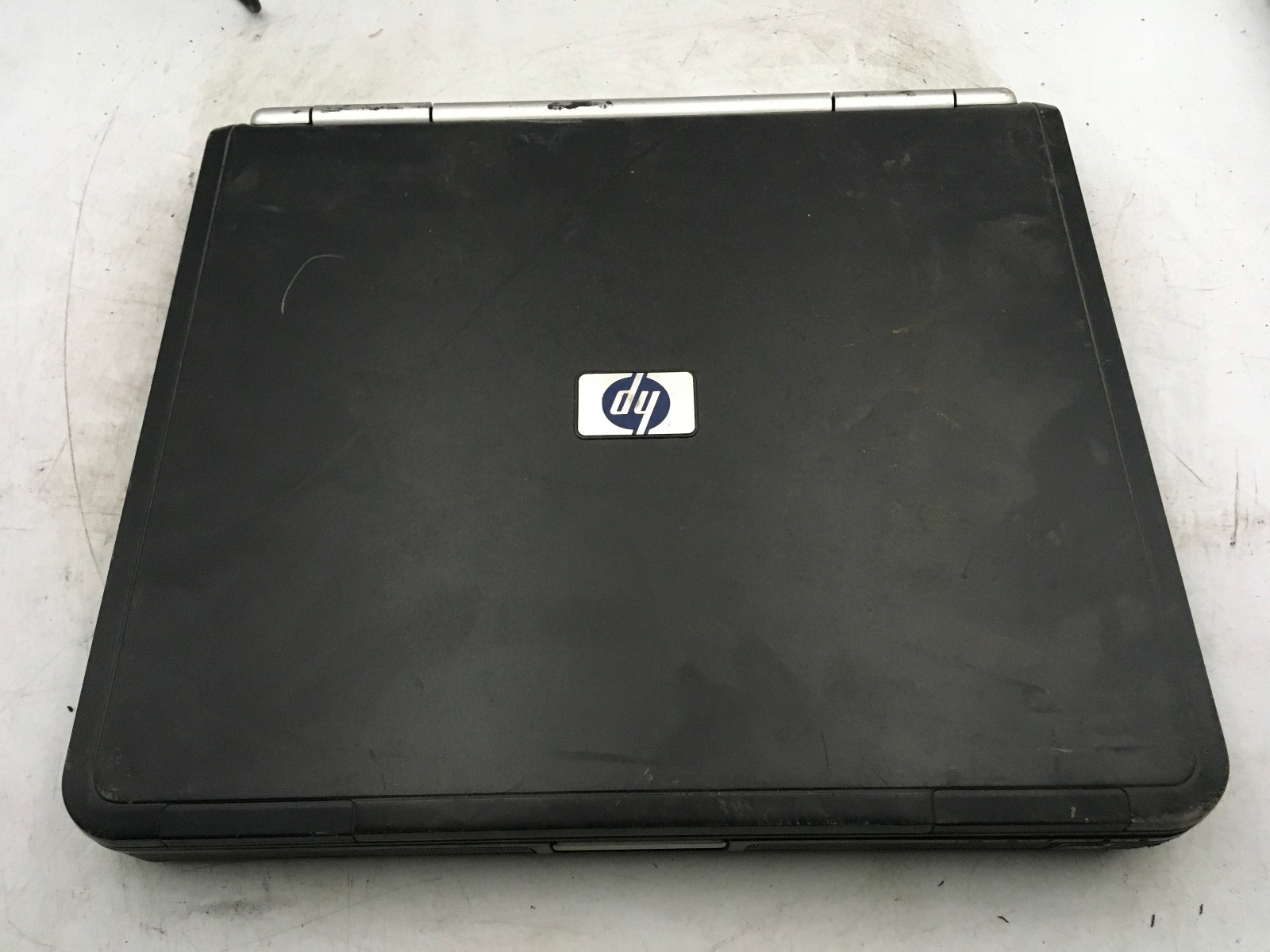 HP COMPAQ NC8000 – FOR PARTS/BAD LCD – Intel Pentium M – 256MB RAM -READ DESC-BB