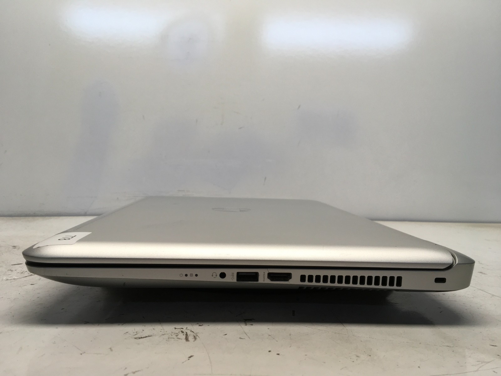 HP Envy 17T-S000 Intel i7-6500U 2.5GHz 16 GB NO HDD Nvidia GeForce 940M