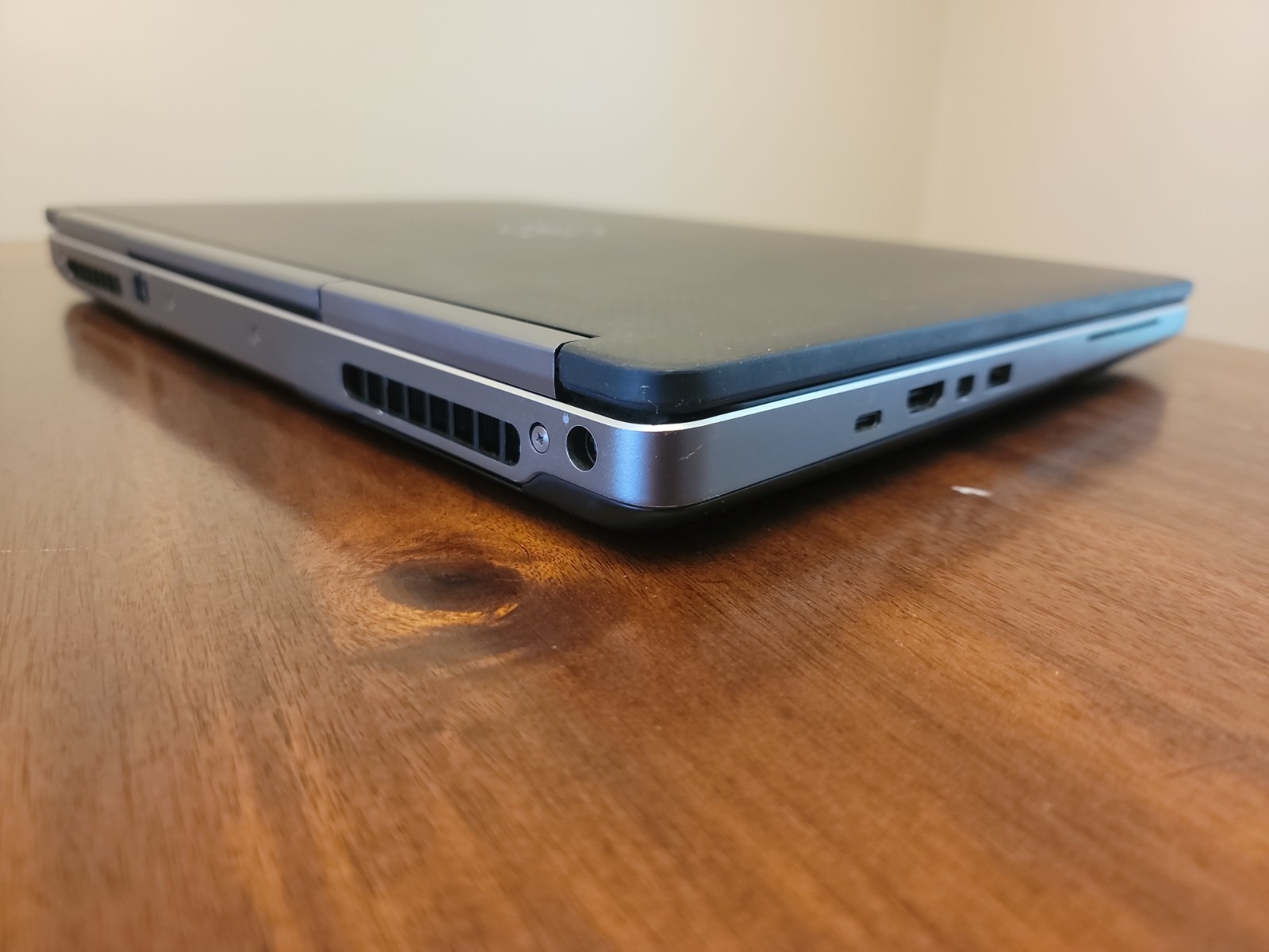 Dell Precision 7510 | Intel i7-6920HQ | 32GB RAM | 2x 512GB SSD | Win11Pro