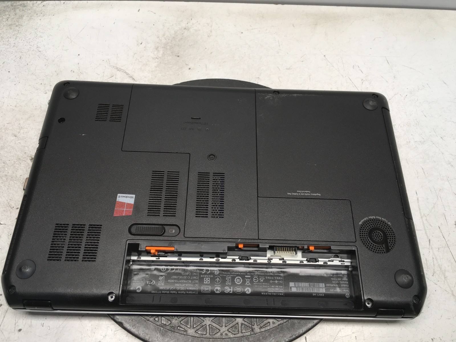 HP Envy M6-1125DX Intel i5-3210M 2.5GHz 8 GB NO HDD