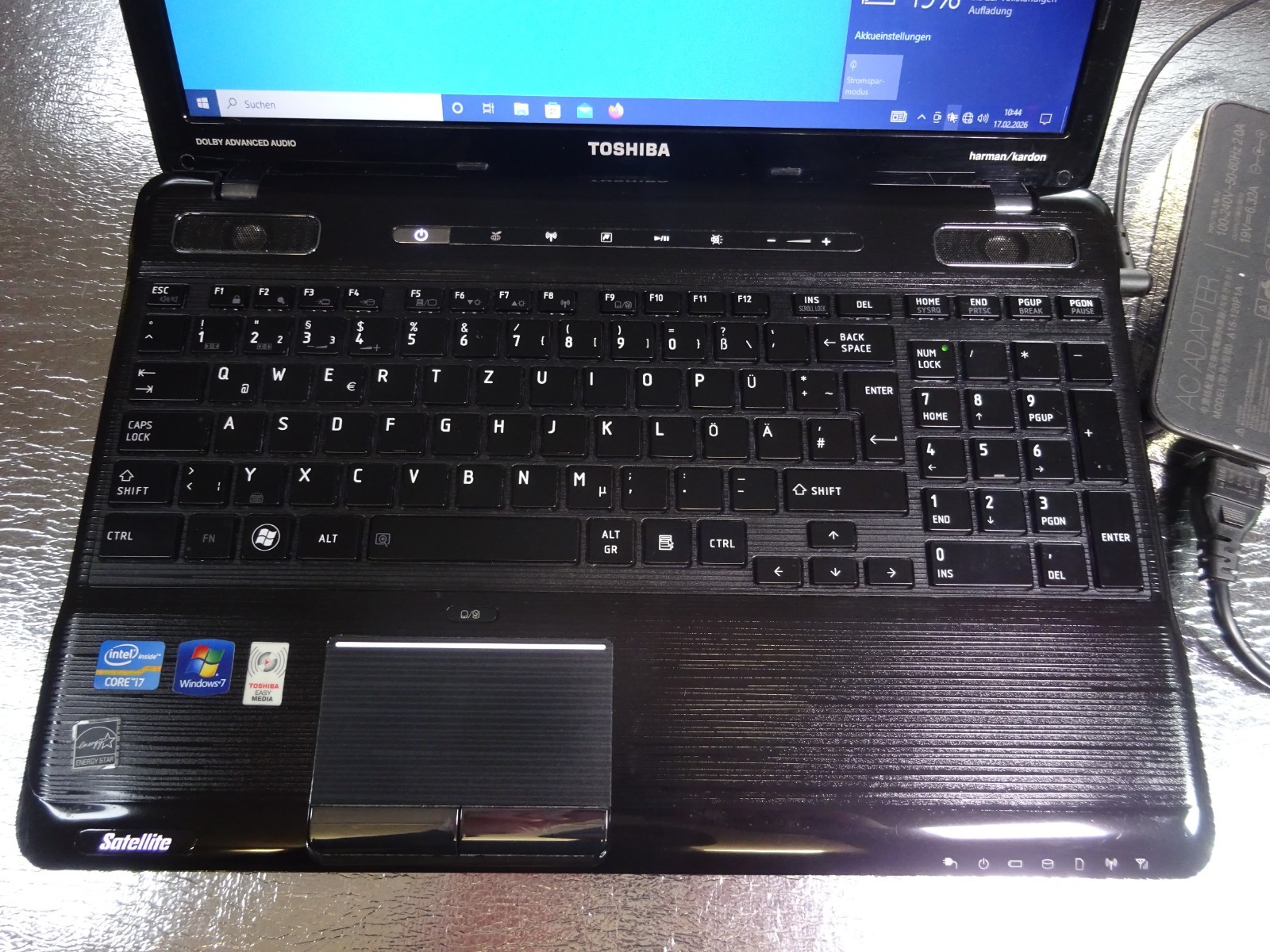 Toshiba Notebook Laptop PC Satellite P750-13G 8GB RAM Windows 10 Pro i7 HDMI