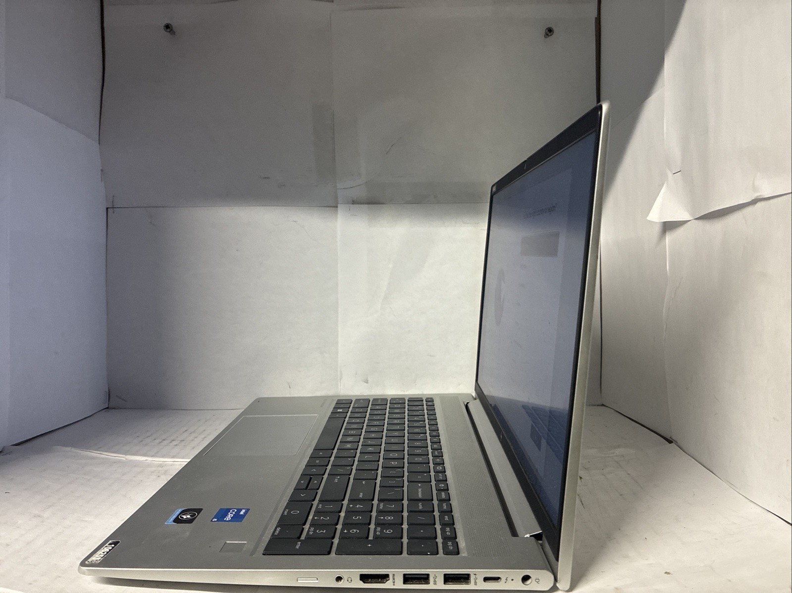 HP EliteBook 650 G9 15.6″ i5-12th Gen 16GB RAM 256GB SSD Win 11 – Charger – used