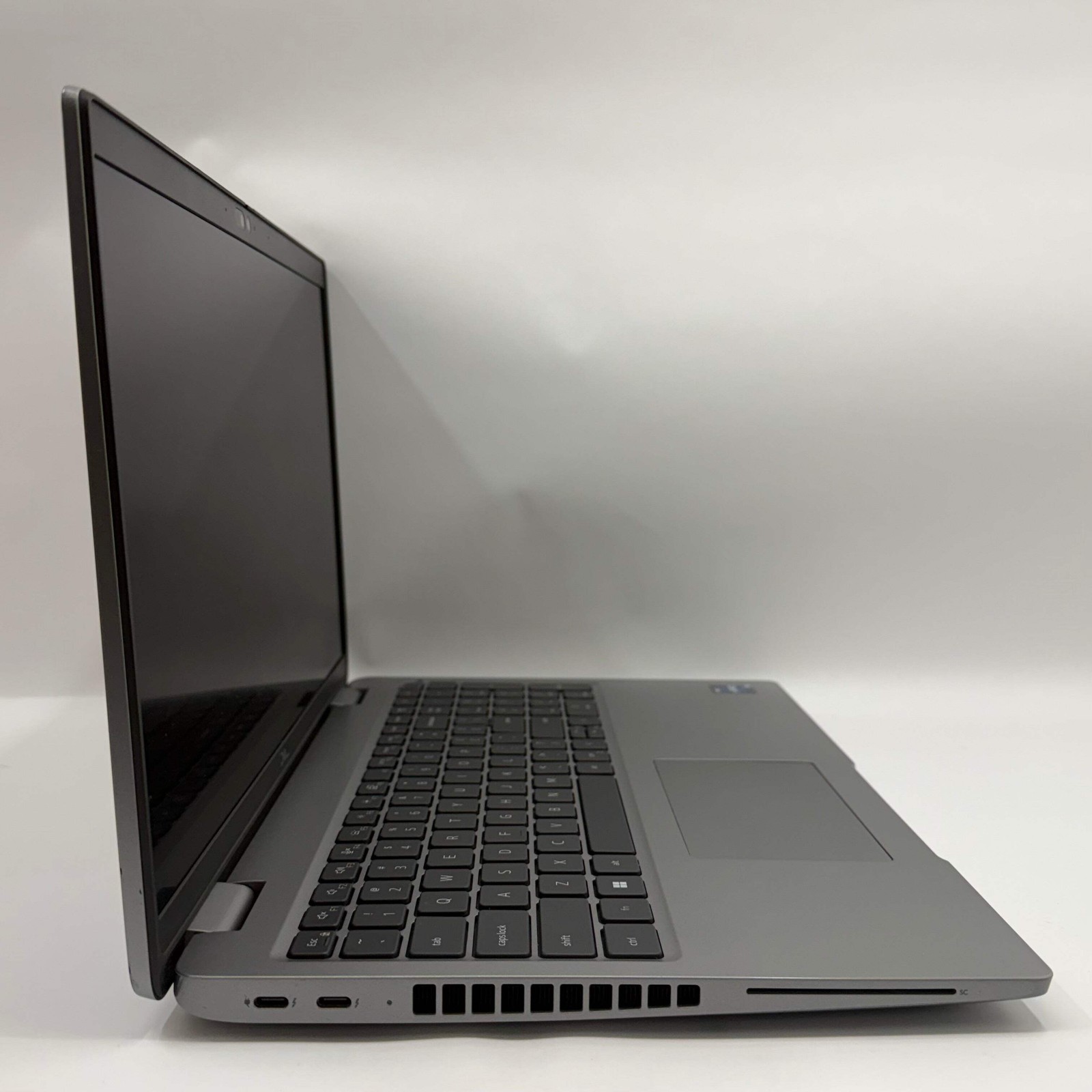 Dell Latitude 5540 15.6″ i5-1345U 1.6GHz 16GB 256GB SSD intel Iris Xe Graphics