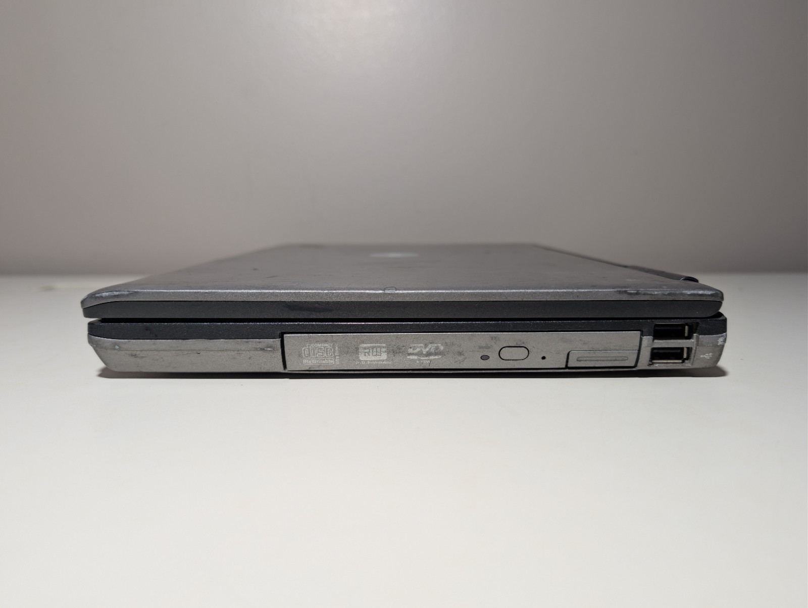DELL LATITUDE D620 | CD 1GB RAM 500GB HDD | DVD-RW Win XP 32-Bit Serial Port