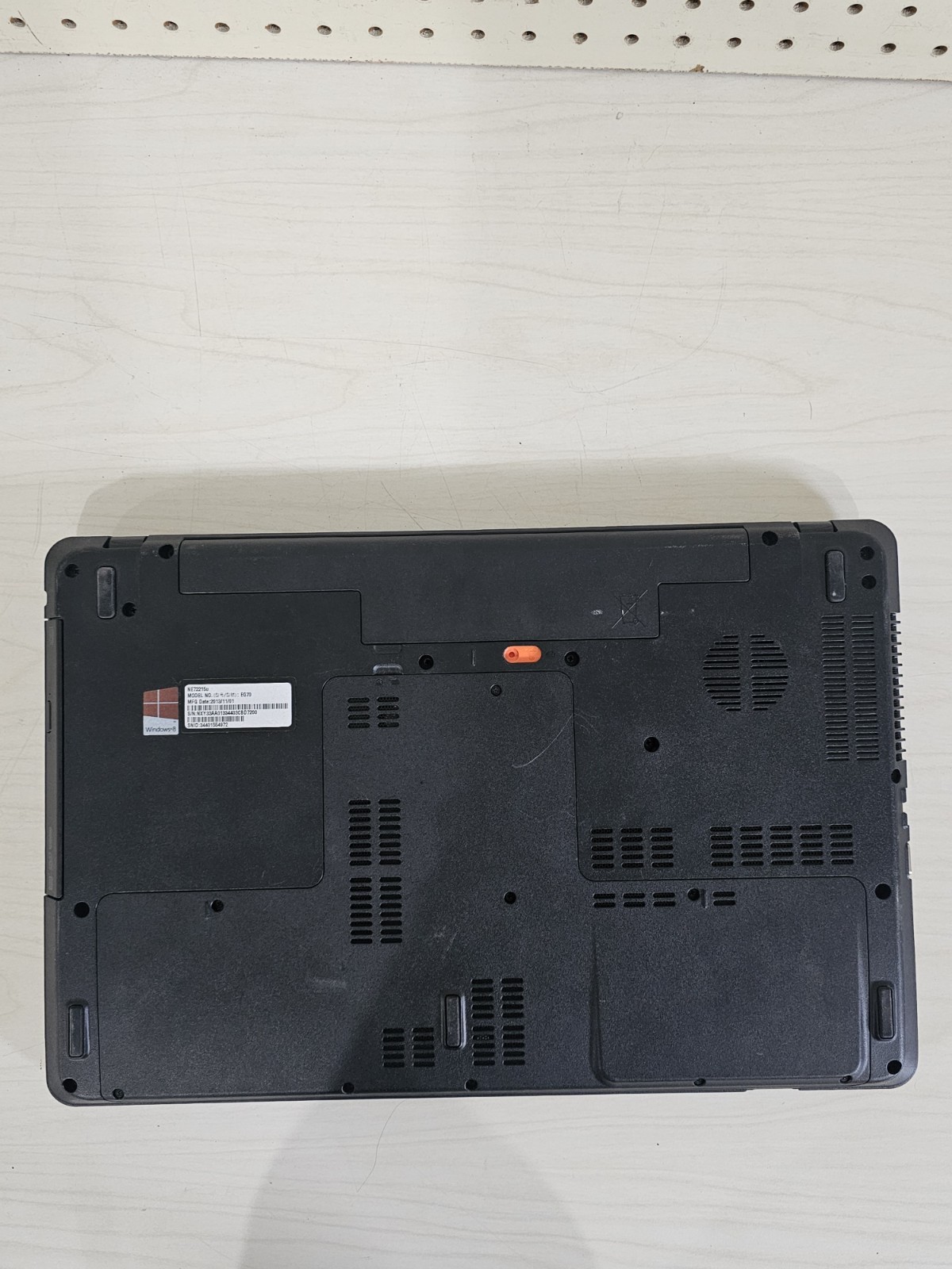 Gateway EG70 Laptop – 8GB RAM – 250GB HDD – WON’T POWER ON – BAD BATT – NO OS
