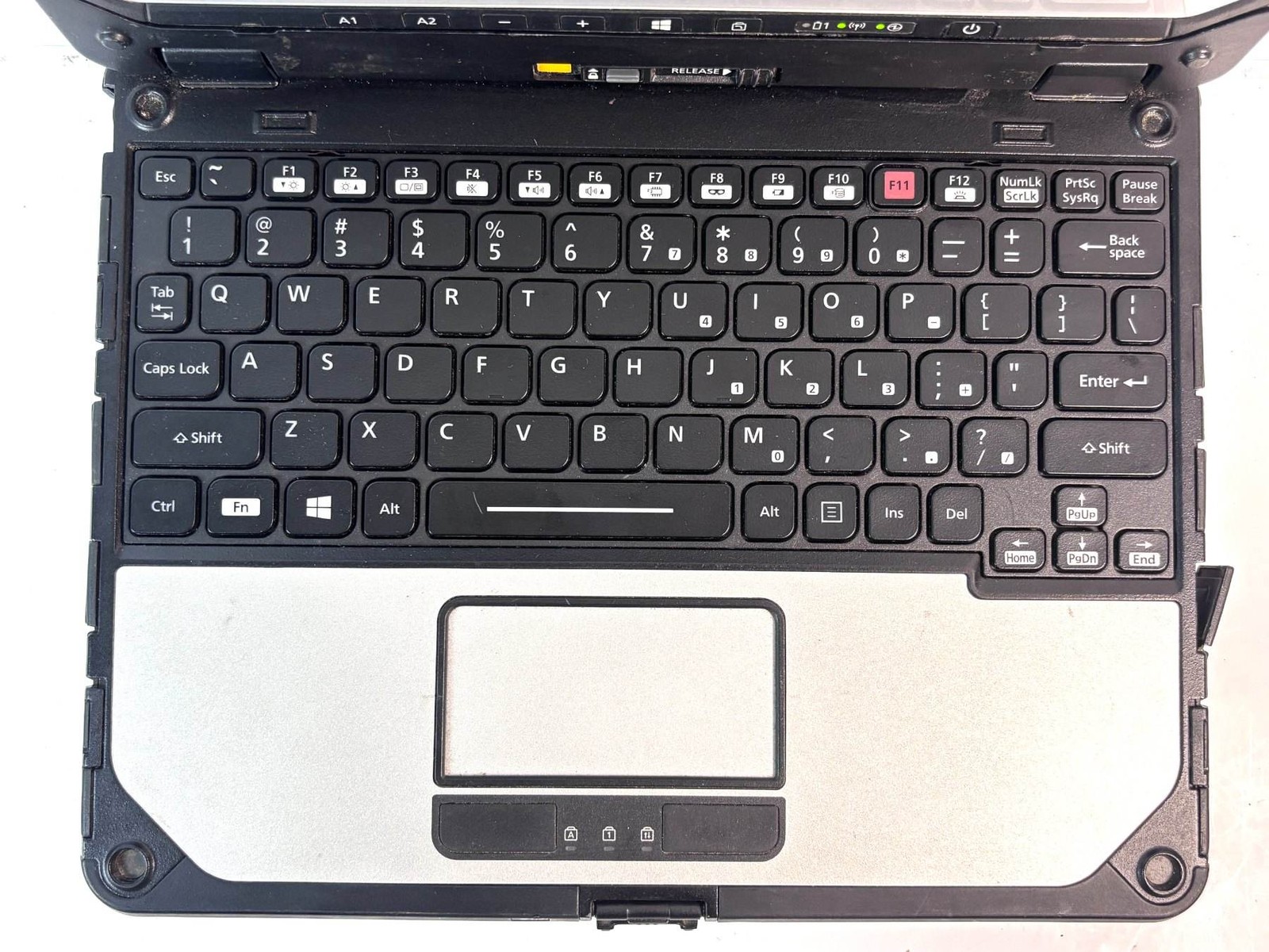 Panasonic CF-20 Toughbook – 13″ FHD, 1.6GHz i5, 8GB RAM, 1TB SSD