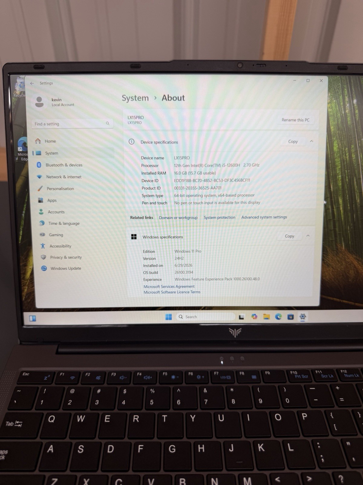 KurieTim LX15PRO 15.6″ FHD i5-12600H 16GB 512GB SSD Win11 Pro Gray