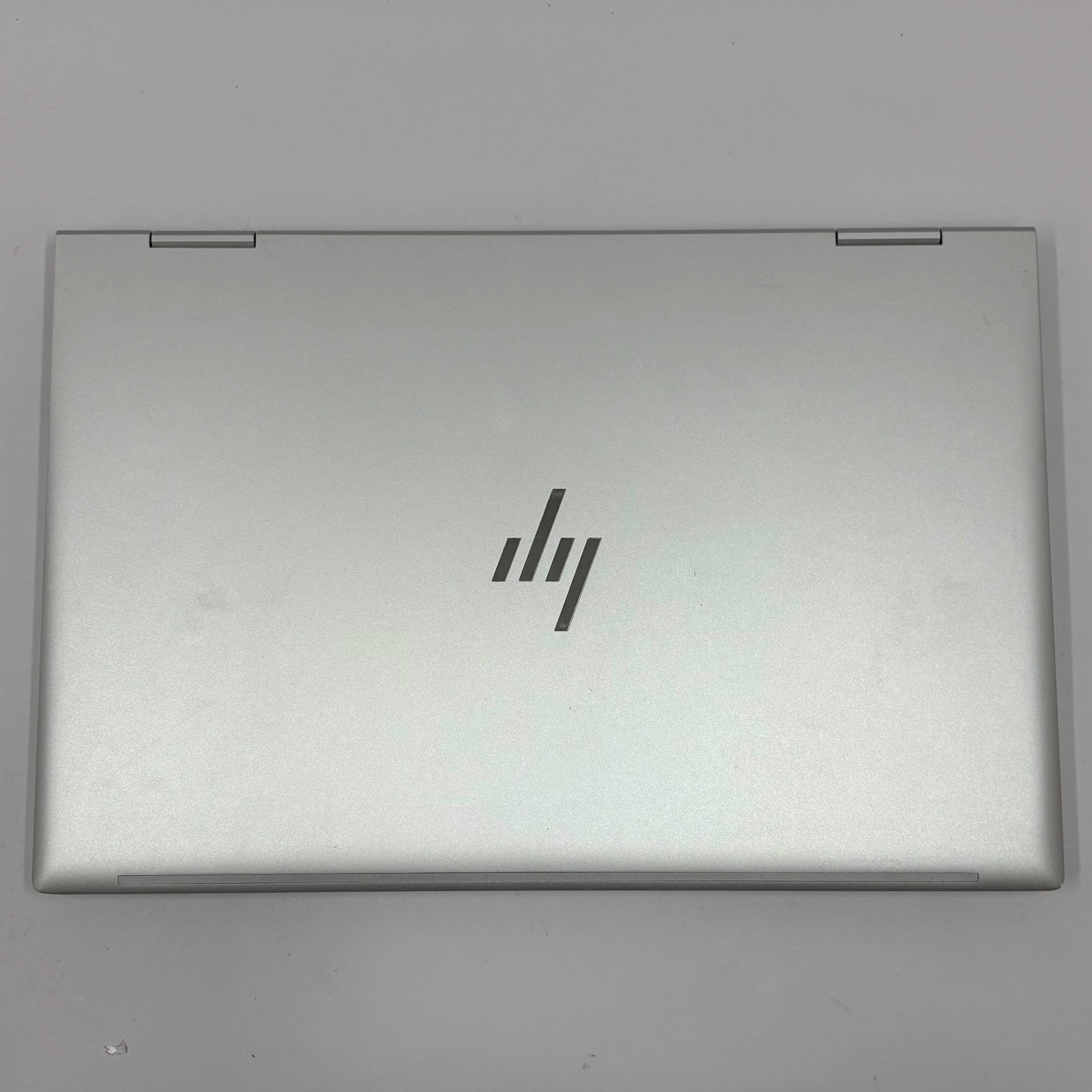 HP EliteBook x360 830 G8 14.4″ i5-1135G7 2.4GHz 16GB RAM 256GB SSD