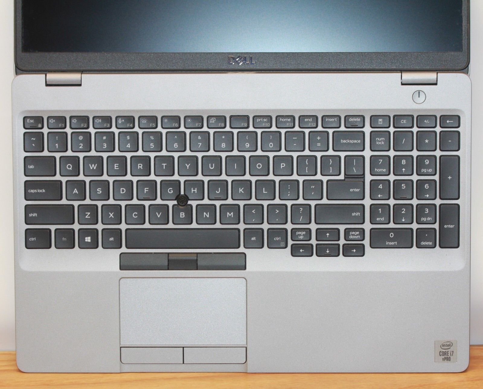 Latitude 5510: 15.6 FHD, i7-10610U, 32GB, 1TB NVMe, Win 11 Pro ** Read Desc.**