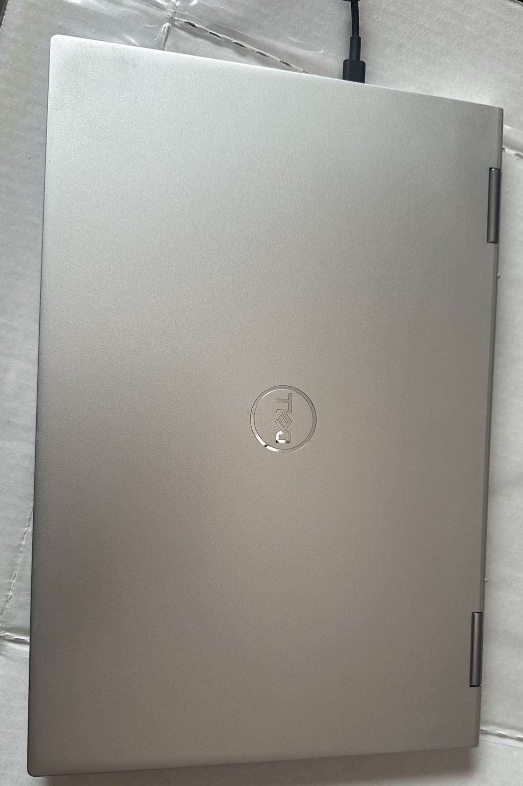 Dell Inspiron 7500 2n1 15.6″ Touch Screen Laptop-512Gb-intel i5 1035G1-12Gb Ram