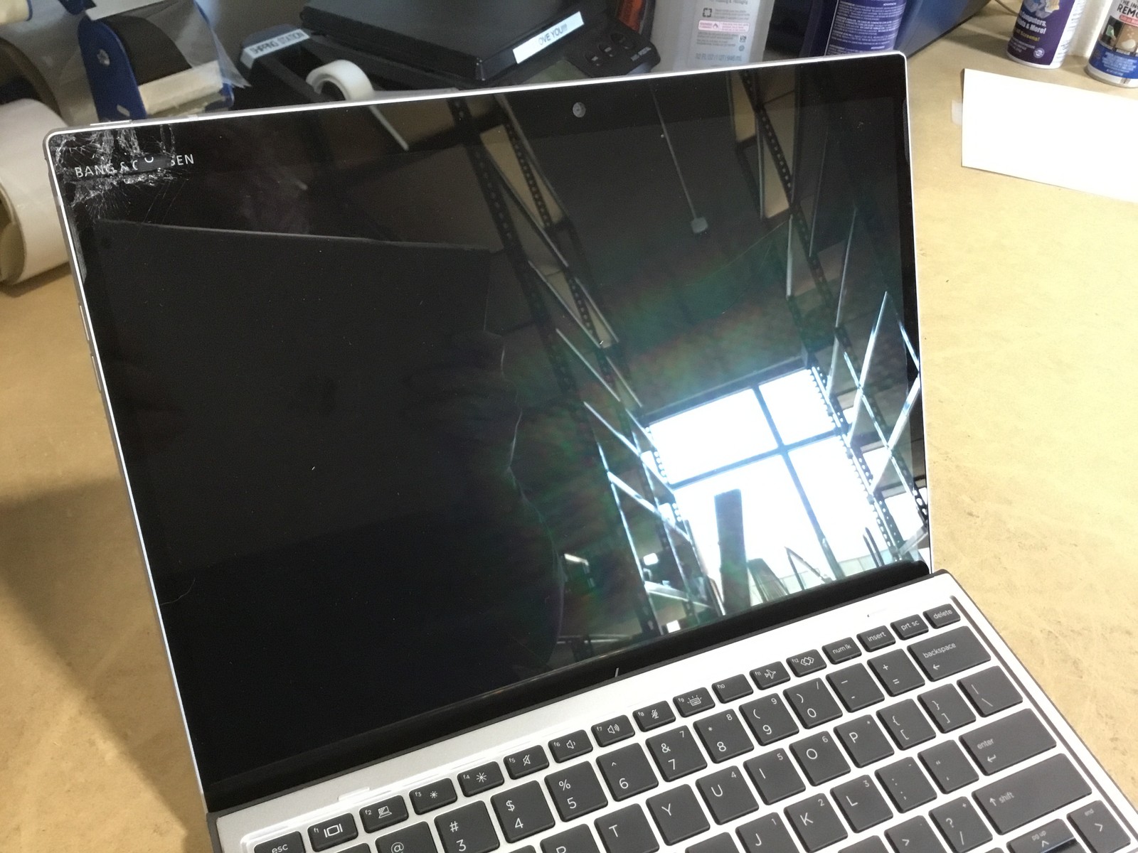 HP Elite X2 G8 Tablet | i7-118567 3.0GHz | 16GB | 512 GB | No OS/Charger – As Is