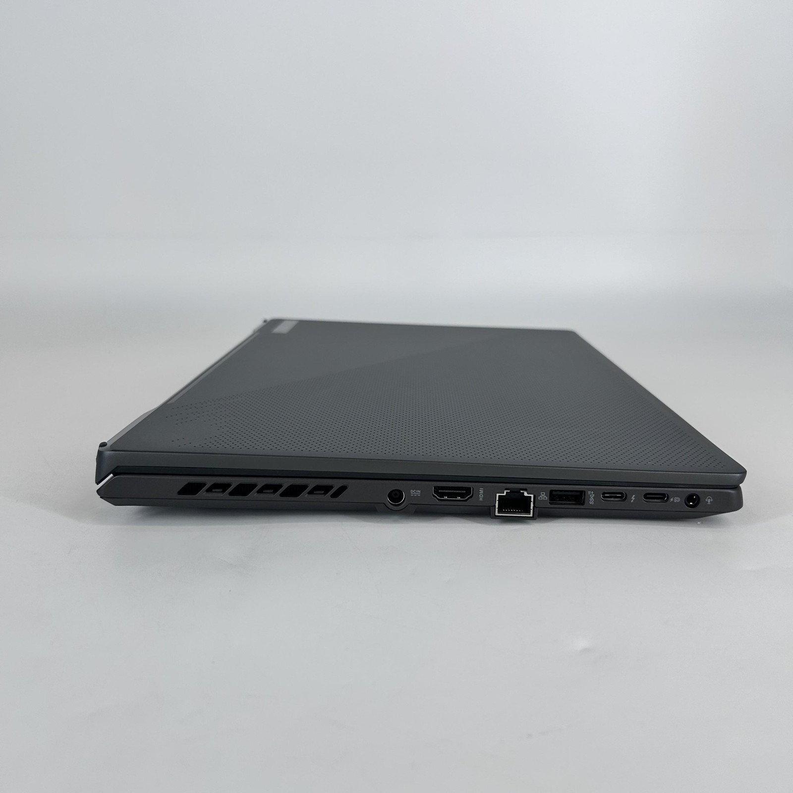 Asus ROG Zephyrus G16 GU603 FHD+ i7-13620H 16GB 512GB RTX 4070 MINOR FRAME SPLIT