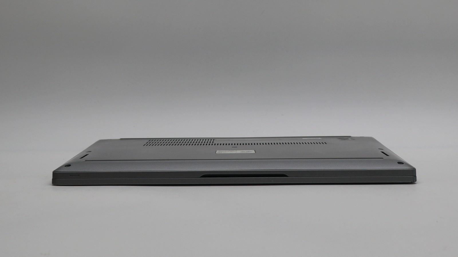Dell Latitude 5330 13″ i7-1265u 16GB 512GB – Very Good