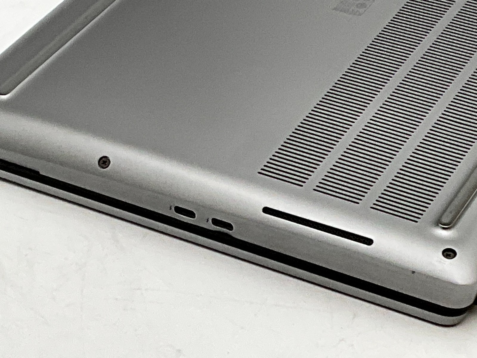 DELL Precision 7550 i7-10850H 2.70gh 32gb 512gb T2000 15.6″ LAPTOP GFP2043