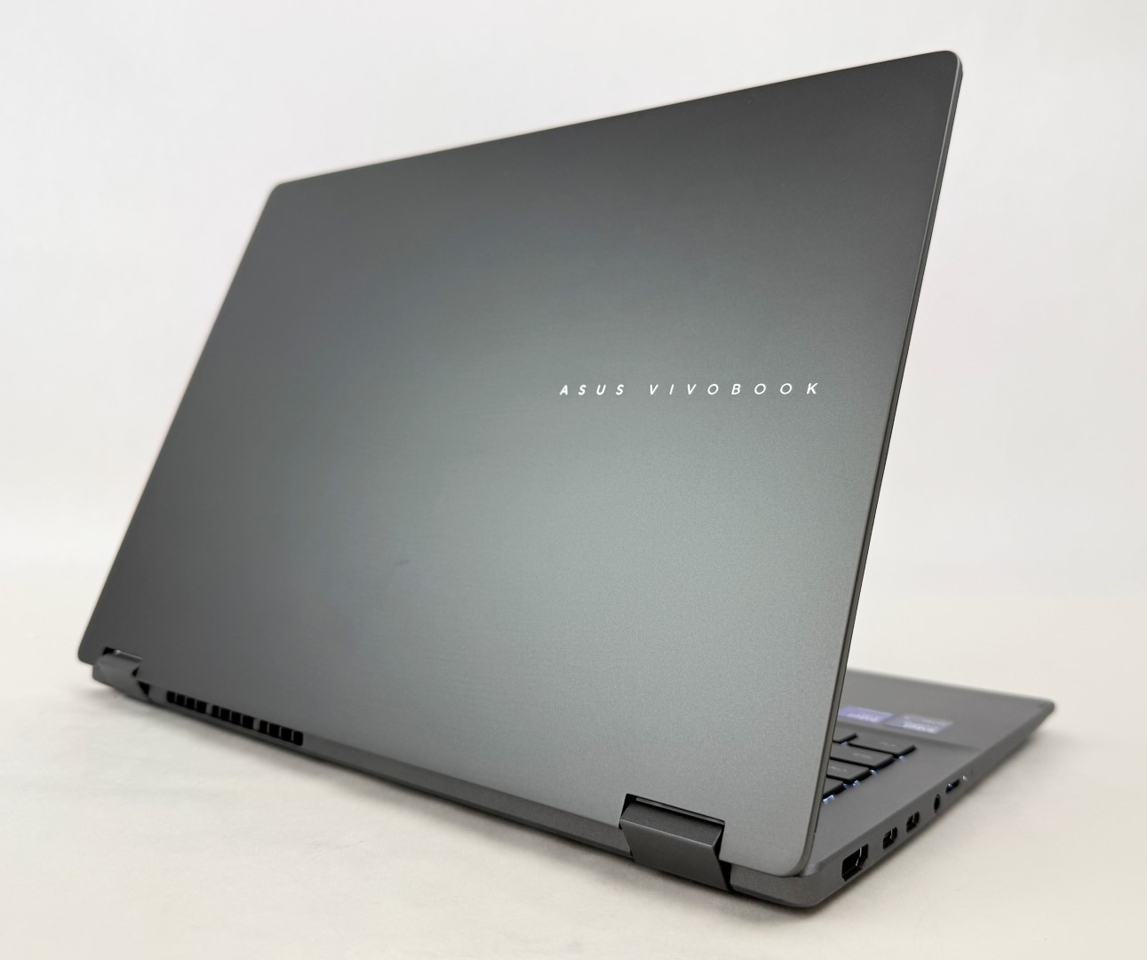 Asus VivoBook TP3407SA-DS74T 14″ OLED Touch Core Ultra 7 256V 16GB 1TB W11H 2in1