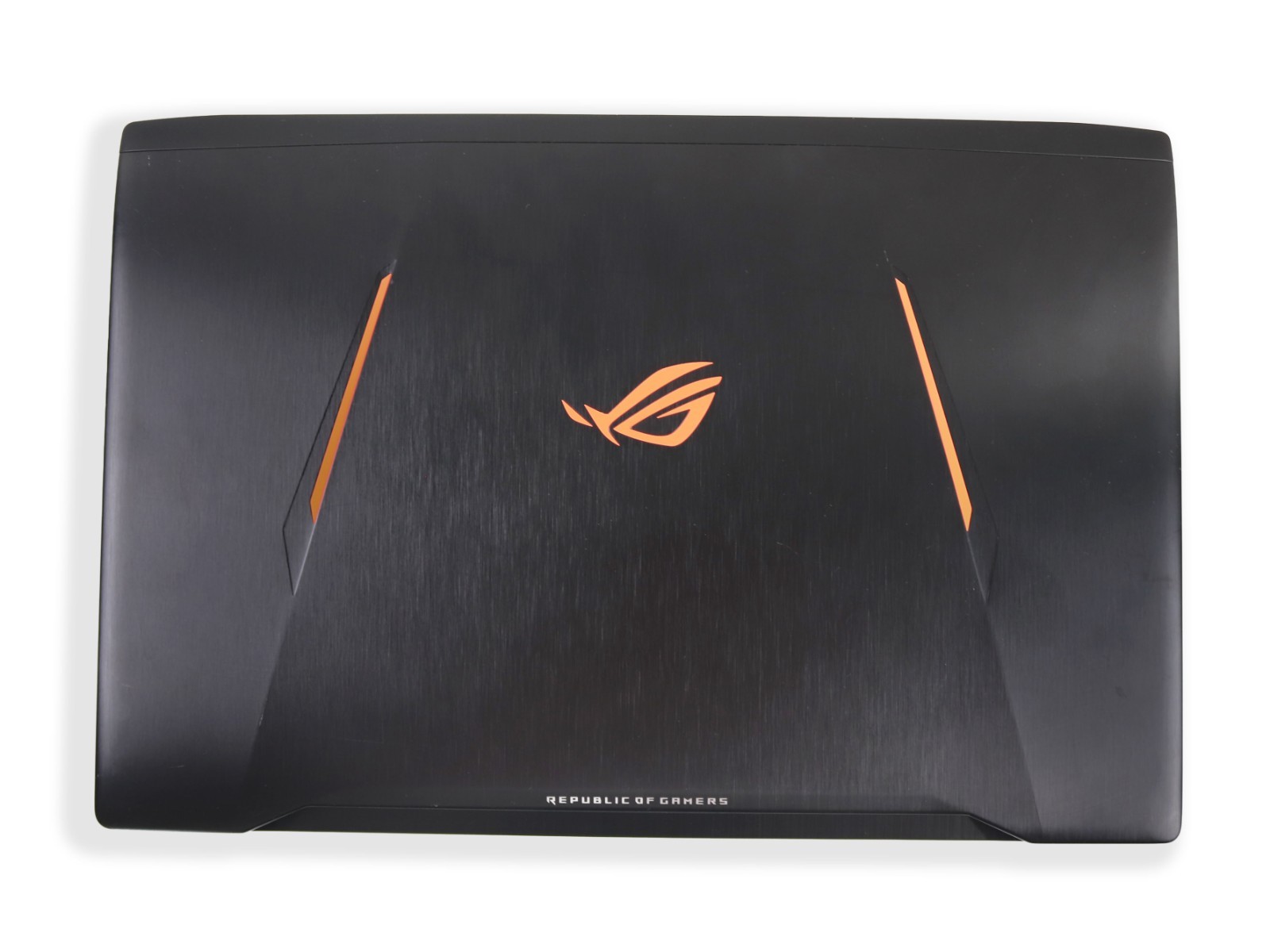 ASUS ROG GL702V 17.3″ Intel i7-6700HQ 16GB RAM 256GB SSD+1TB HDD NVIDIA GTX 1060
