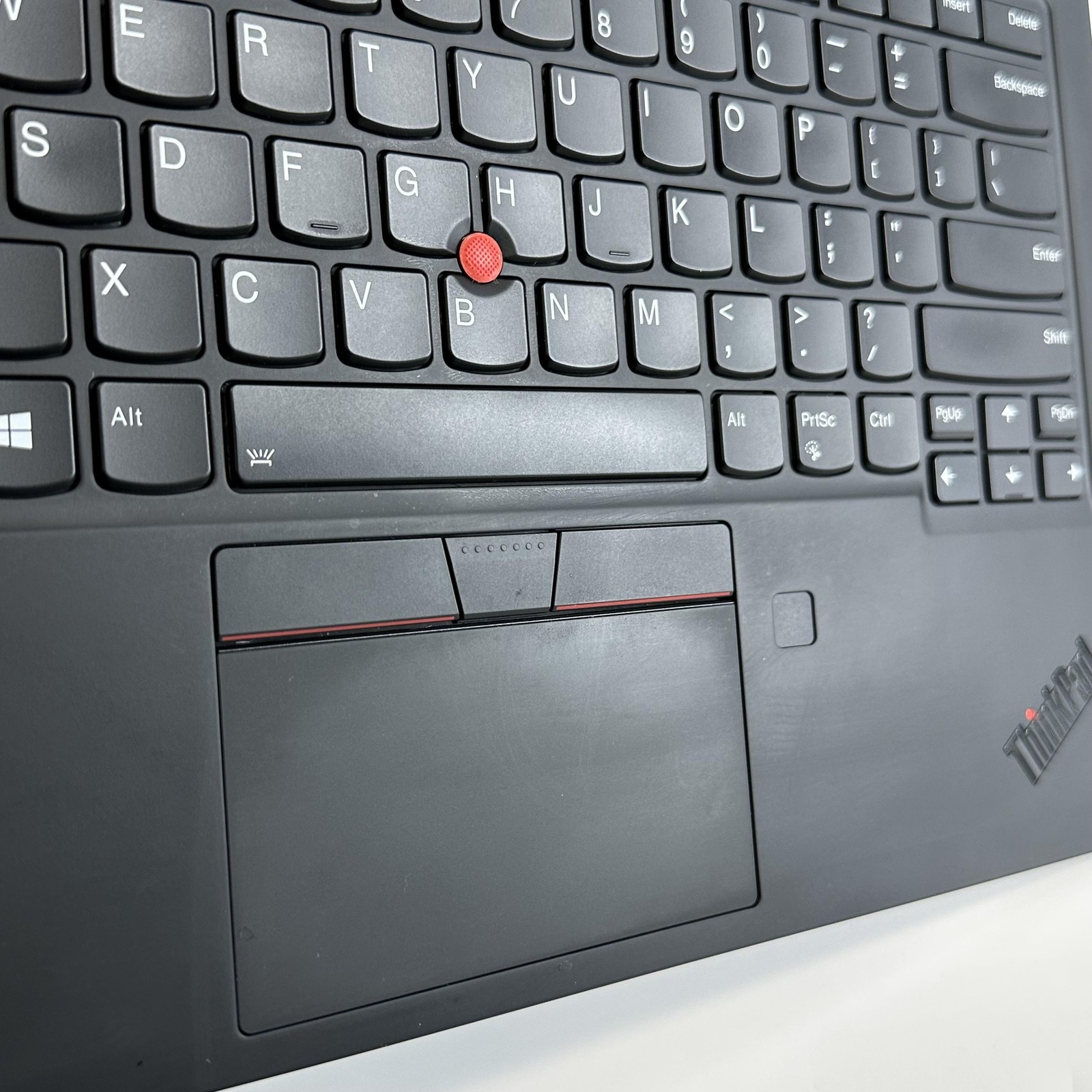 Lenovo ThinkPad X1 Carbon Gen 8 14 2K i7-10610U 1.80GHz 16GB 512GB SSD Good