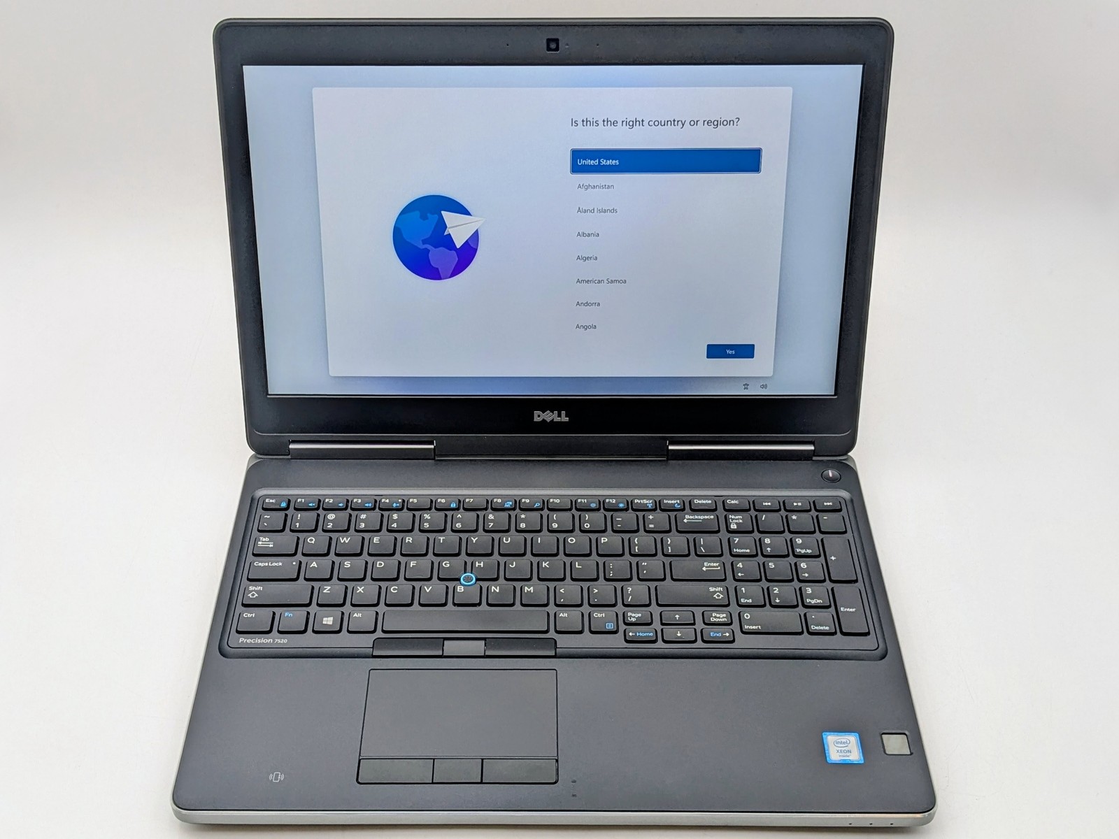 Dell Precision 7520 15″ 4K XEON E3-1505M V6 512GB 32GB W11P Quadro M2200 *READ*
