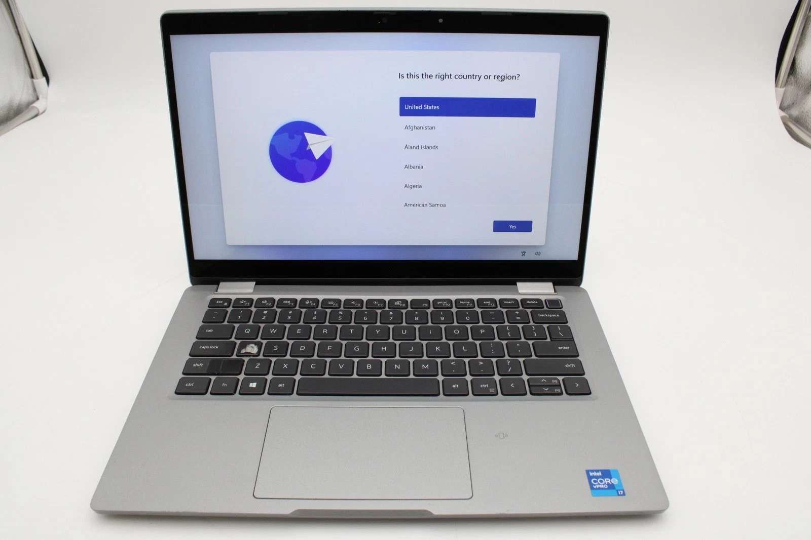 Dell Latitude 5320 13.3″ FHD i7-1165G7 16GB RAM 512GB NVMe SSD Win 11 Pro Laptop