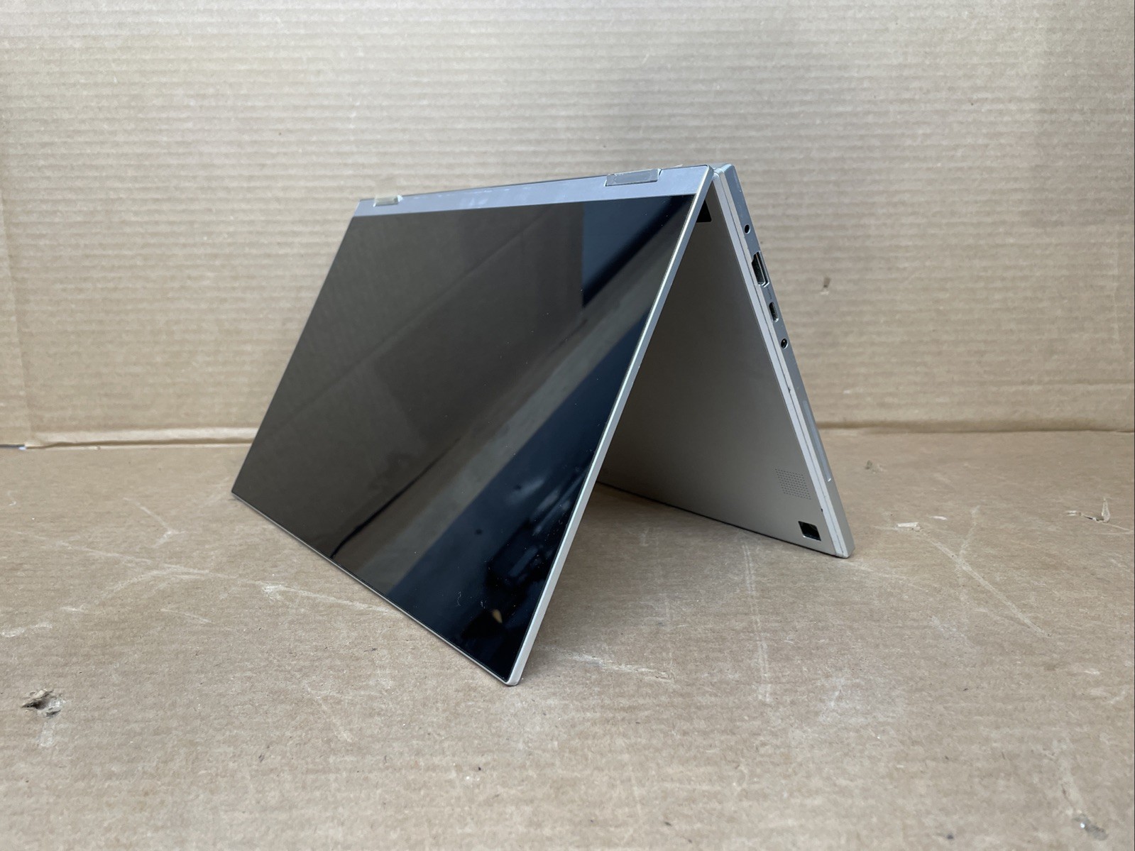 Samsung Galaxy Book Flex2 Alpha | NO POWER | NO SSD | NO RAM | FOR PARTS |