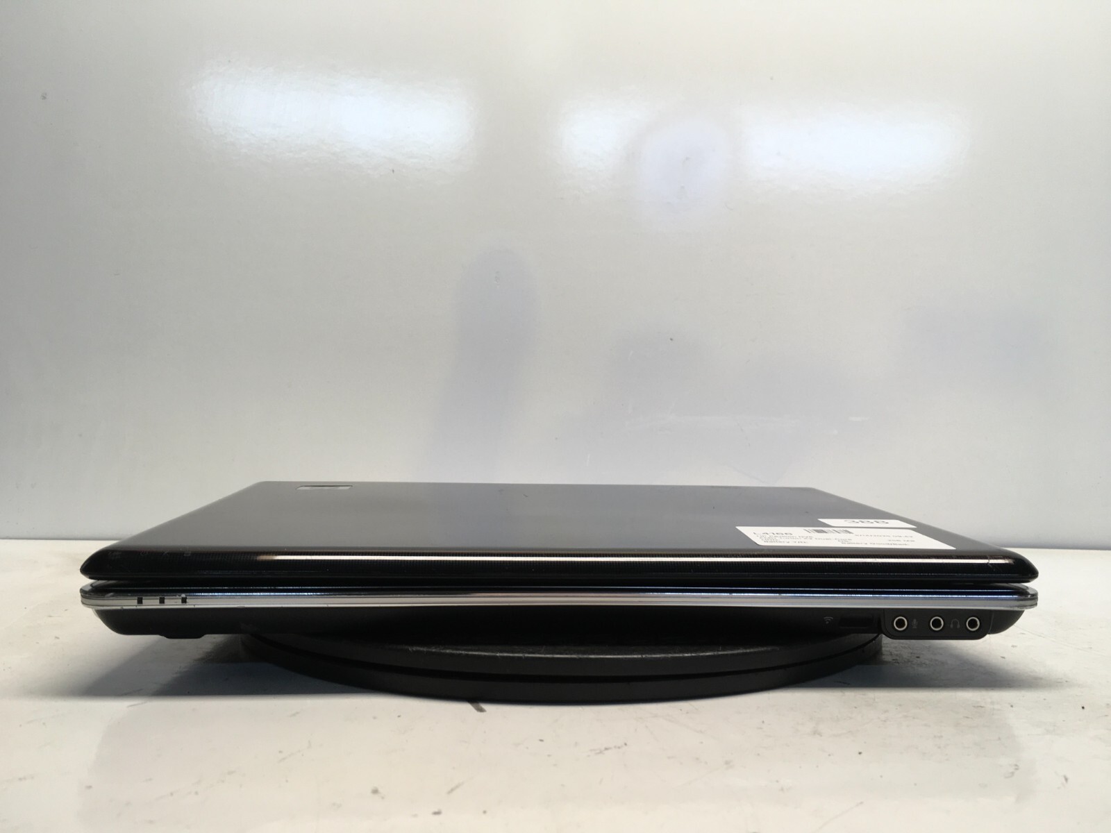 HP Pavilion DV5-1002NR AMD Turion X2 Dual-Core RM-70 256 MB NO HDD No Batt