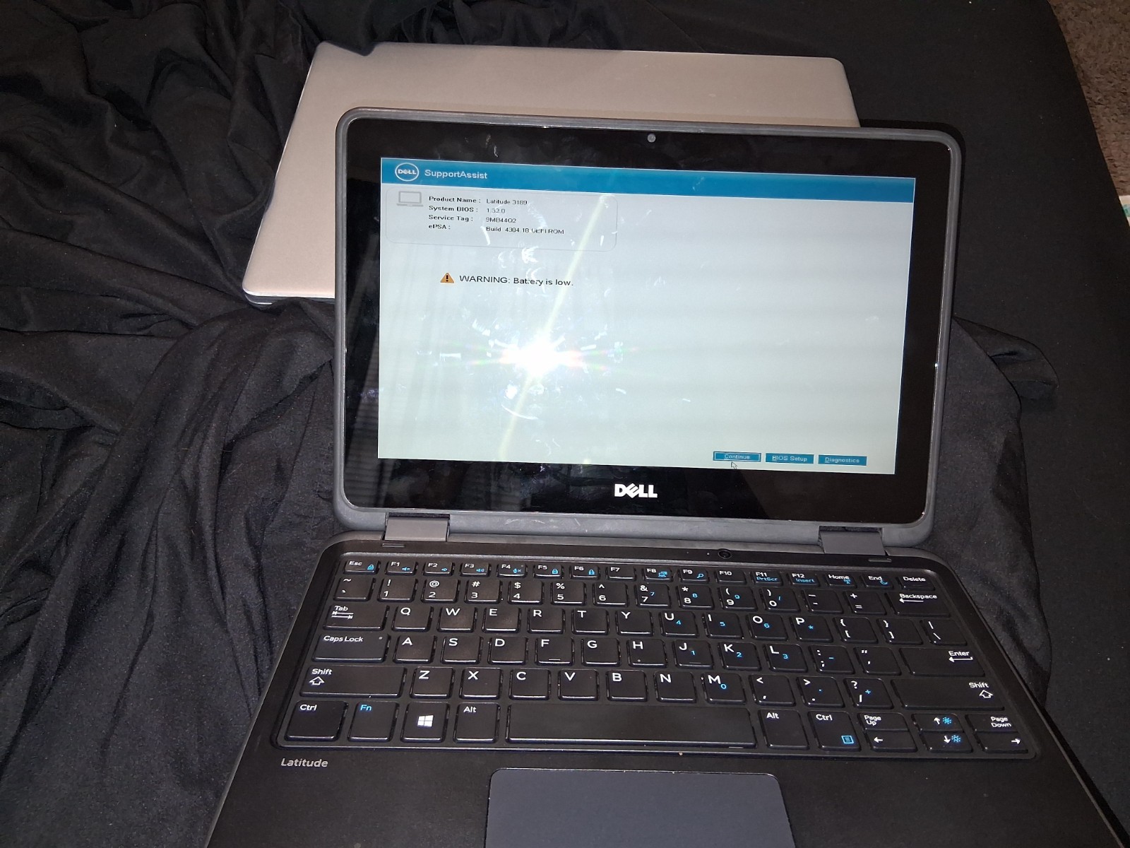 Dell latitude 3189 2 in 1 touchscreen