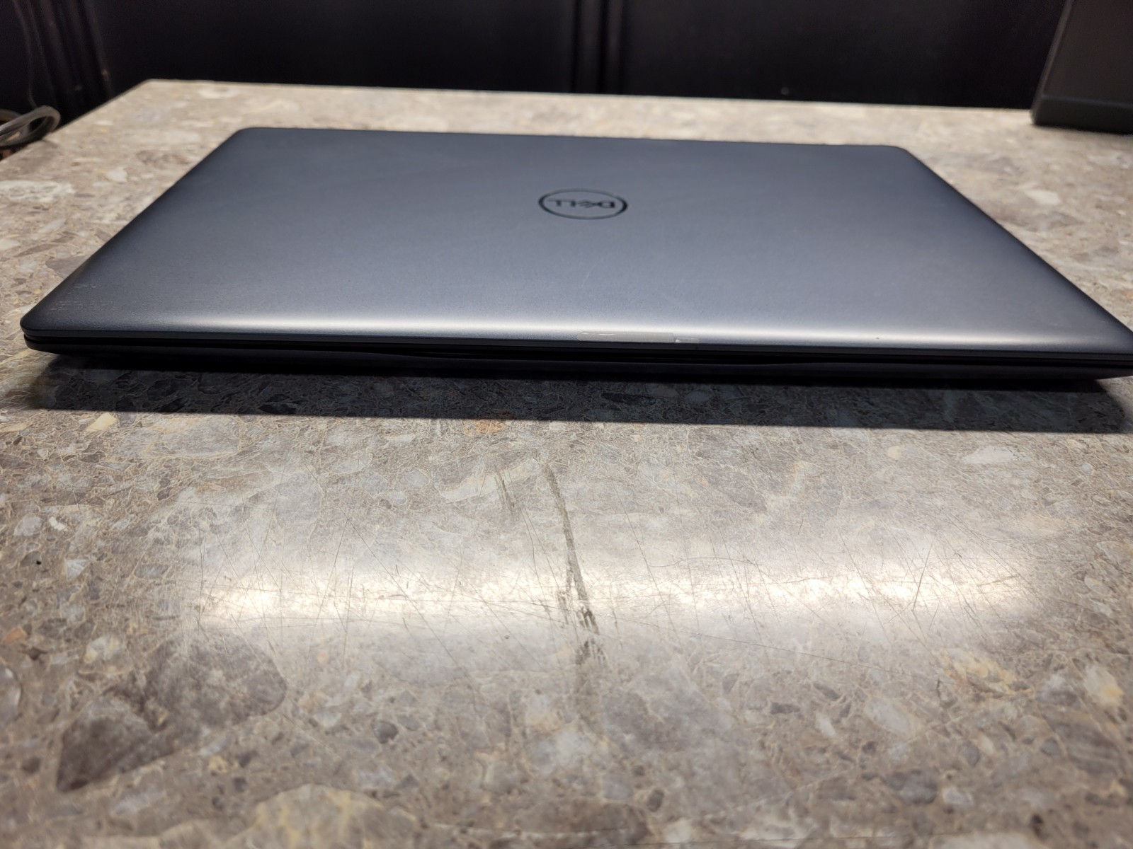 Dell Inspiron 5575 15.6″ FHD Ryzen 5 2500U 2GHz 8GB 256GB SSD Win 11