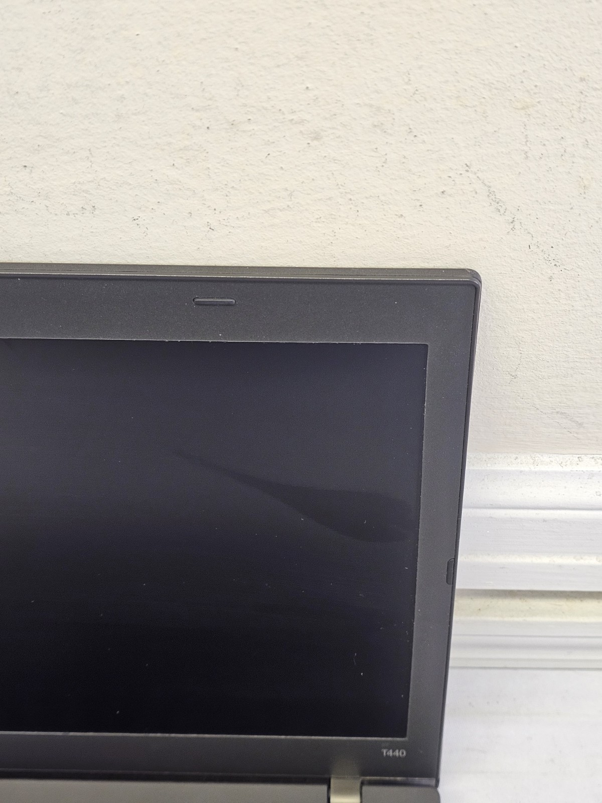 Lenovo ThinkPad T440 Laptop – Intel i5-4300u – 4GB RAM – 128GB SSD – Win 10 READ