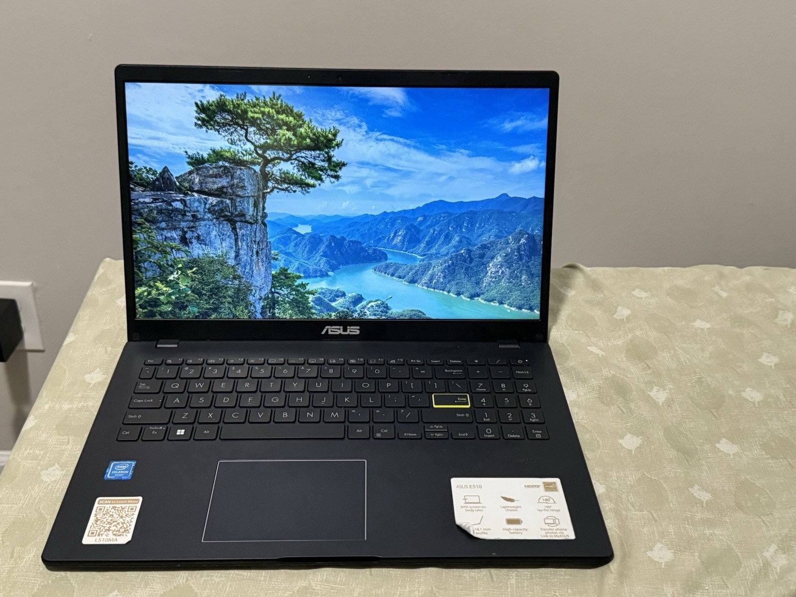 ASUS E510 15.6” Laptop – Intel/Qualcomm, 8GB RAM, 512GB SSD, Windows 10.