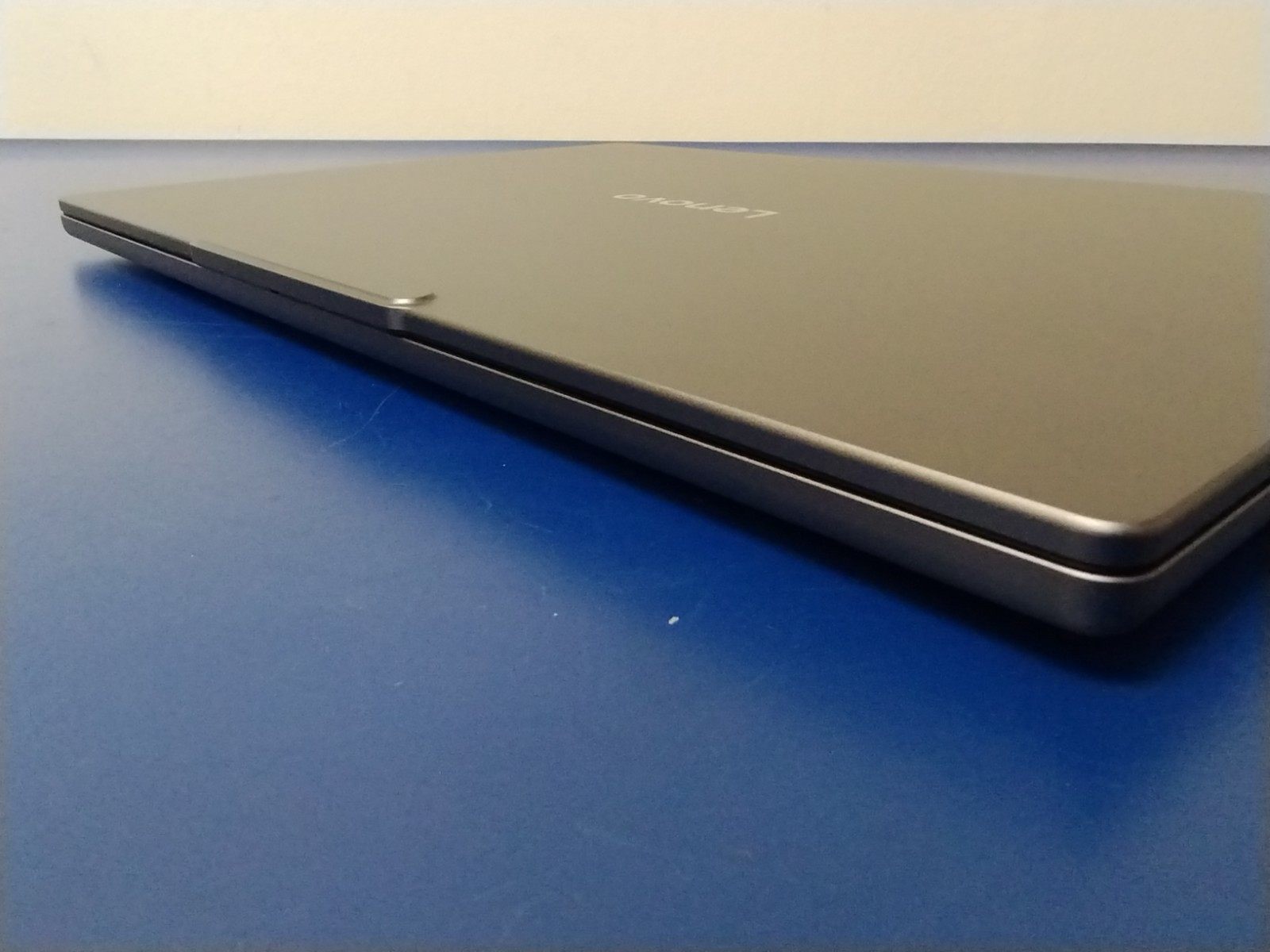 Lenovo IdeaPad Pro 5 16IAH10, Intel Core Ultra 9 285H, 32 GB RAM, 1 TB NVMe SSD
