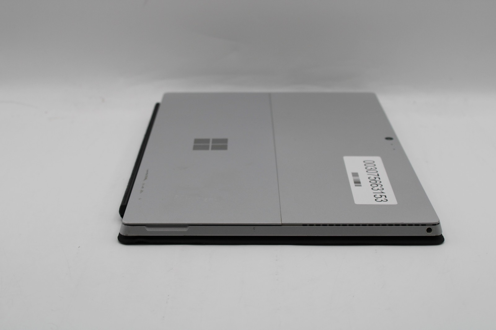 Microsoft Surface Pro 4 1724 i5-6300U @ 2.4 GHz 4GB RAM 128GB SSD No OS