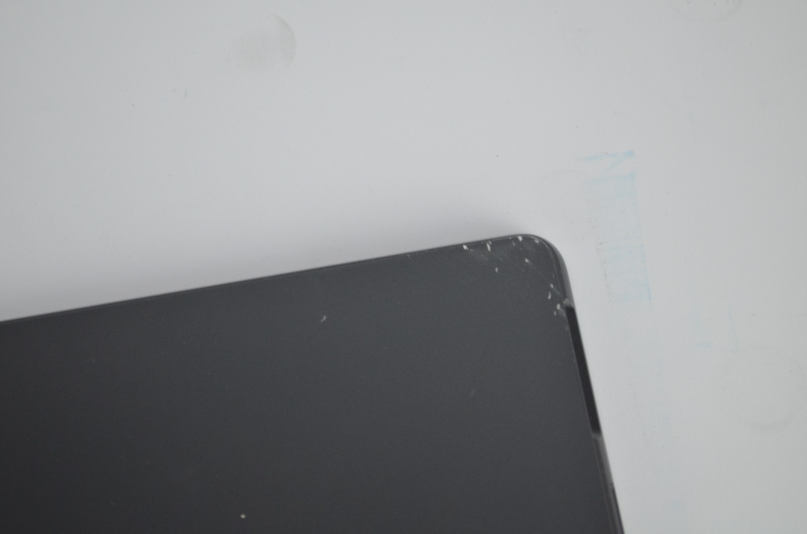 Microsoft Surface Pro 8 13″ i7 32GB Ram 1TB SSD No Power! For Parts!