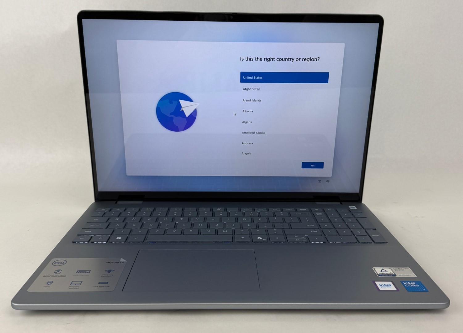 Dell Inspiron 5640 16″ 1920×1200 Touch Core 7 150U 16GB 1TB SSD W11H – Dents