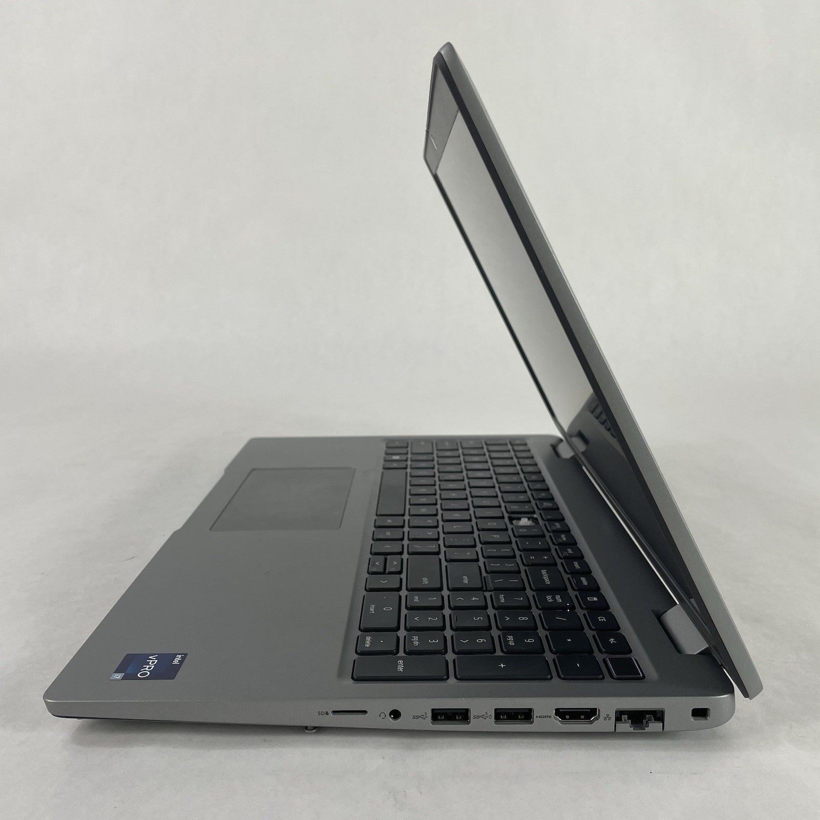 Dell Latitude 5540 15.6″ i7-1365U 4.75 GHz 8 GB RAM No SSD No OS Missing 9 Key