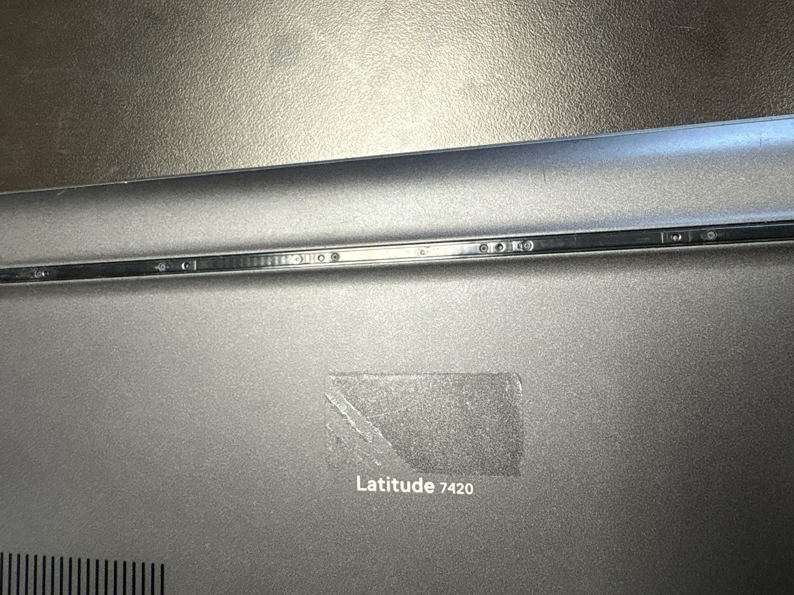 Dell Latitude 7420 i7-1185G 16GB 256GB SSD 13.9″ Win11 Pro Laptop Black