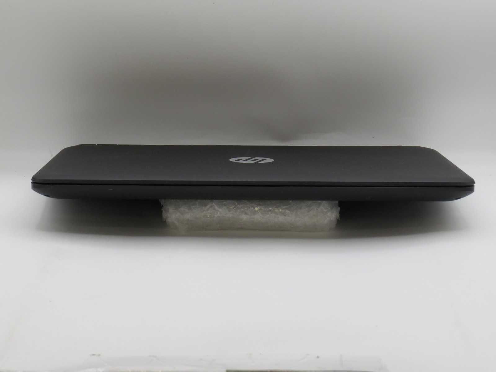 HP Pavilion 15 | A8-7410 @ 2.2GHz | 8GB DDR3 | 256GB SATA SSD | 15.6″ | No OS