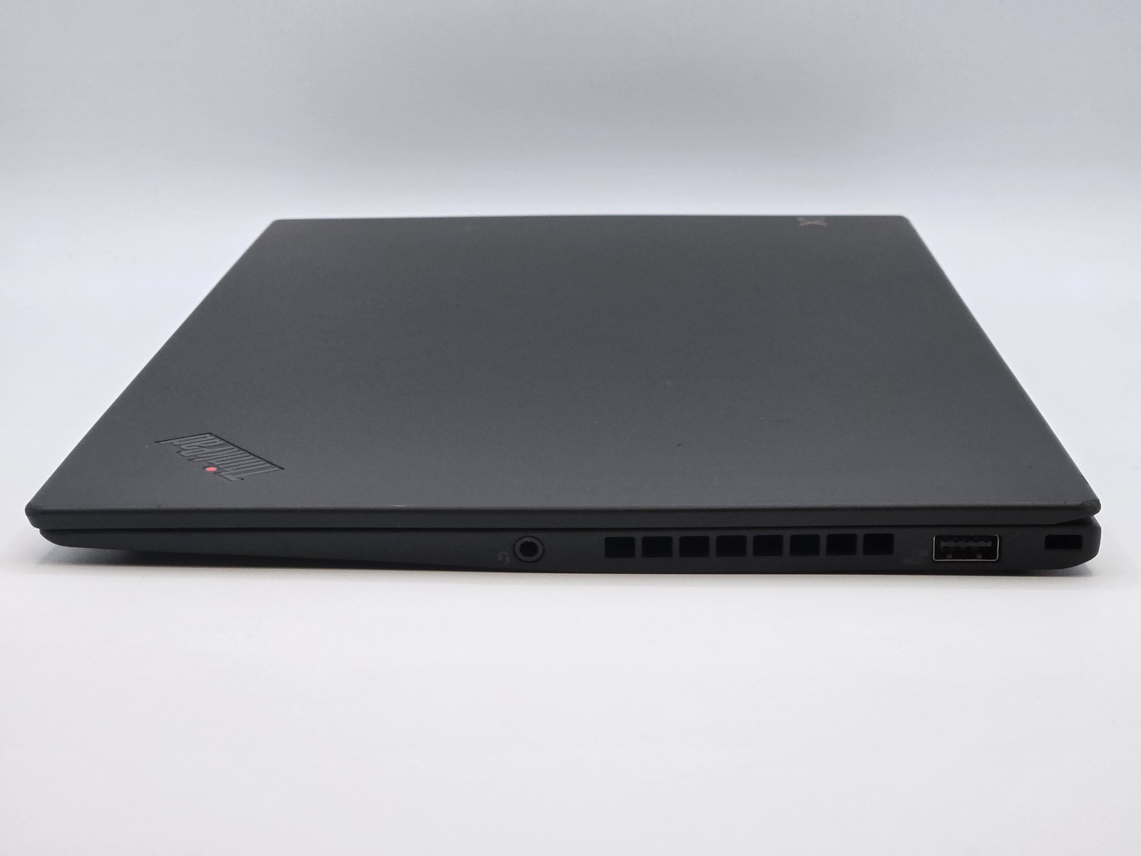 Lenovo ThinkPad X1 Carbon 6th Gen 14″ FHD Touch I7-8650U 256GB 16GB W11P *READ*