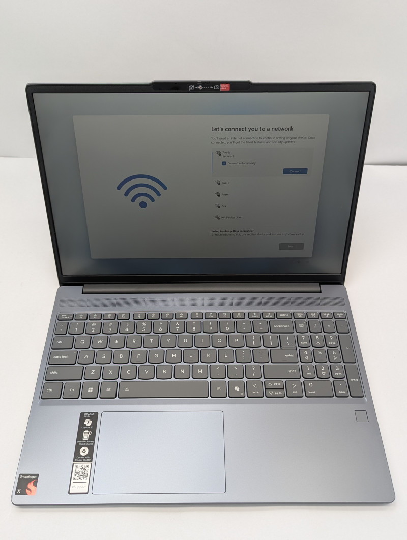 Lenovo IdeaPad Slim 3x Snapdragon X 16GB RAM 1TB SSD 15.6″ Touch WUXGA 1920×1200
