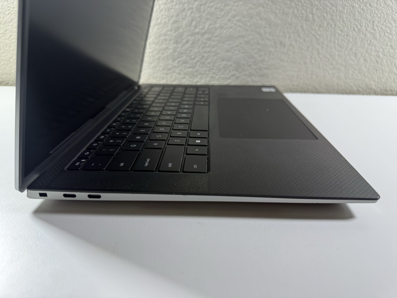 DELL PRECISION 5550 I7-10875H 512GB 16GB NVIDIA T2000 WIN 11 PRO NO BATTERY