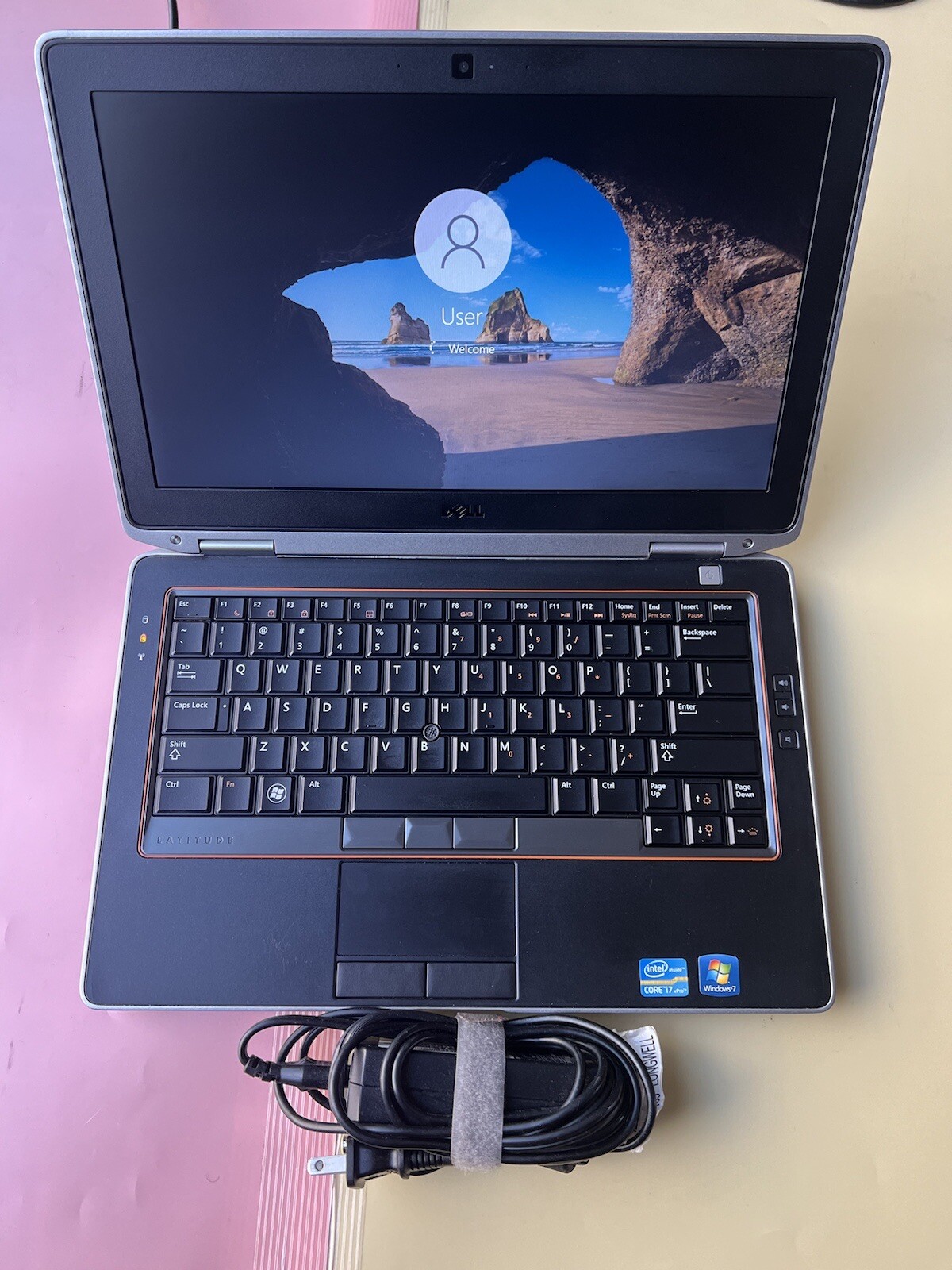 Dell Latitude E6320 13.3″ Core i7-2620M 2.70GHz 8GB RAM 500GB HDD HDMI WEBCAM