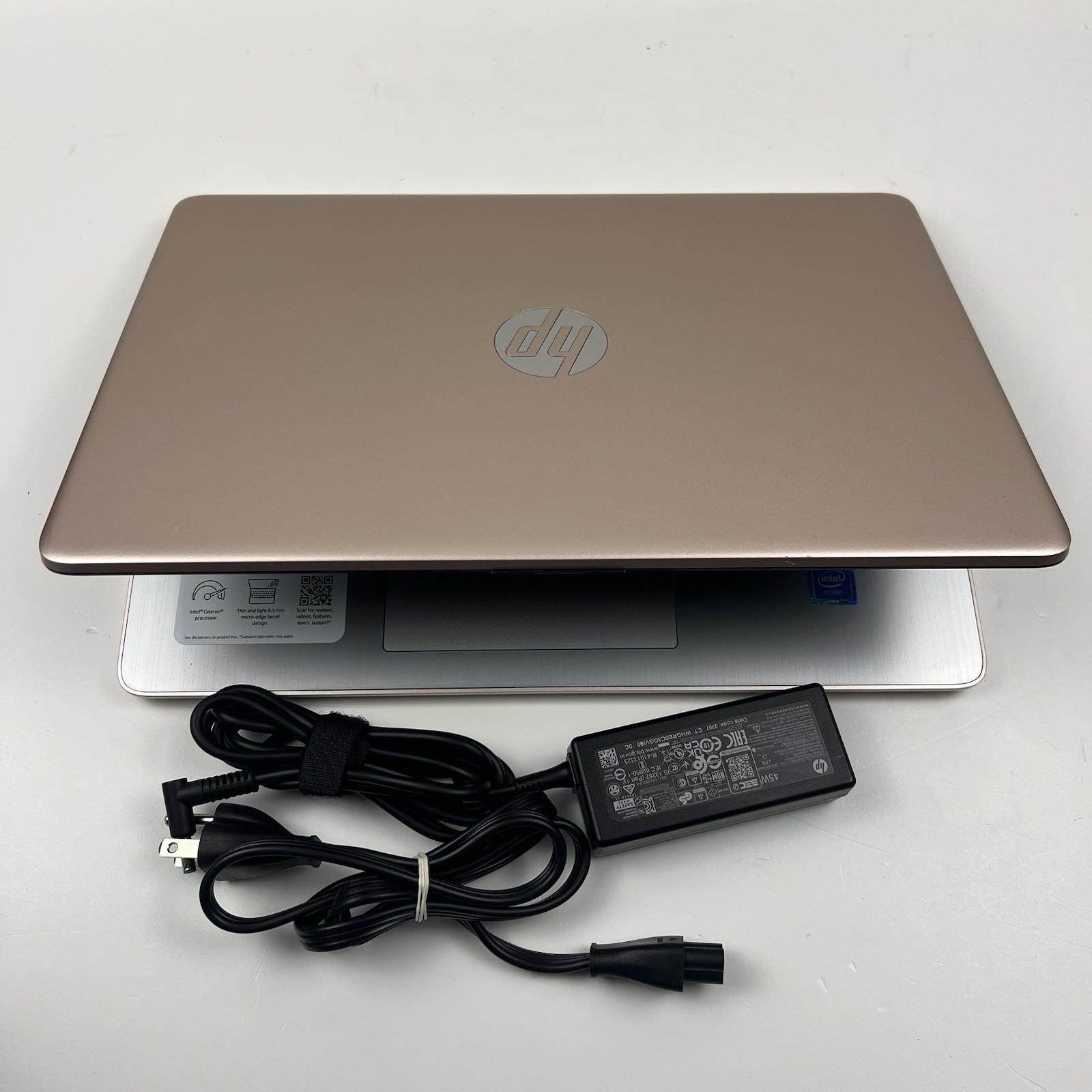 HP 14-DQ0762DX 14″ Laptop Intel Celeron N4120 4GB 128GB Win 11 w/ Charger