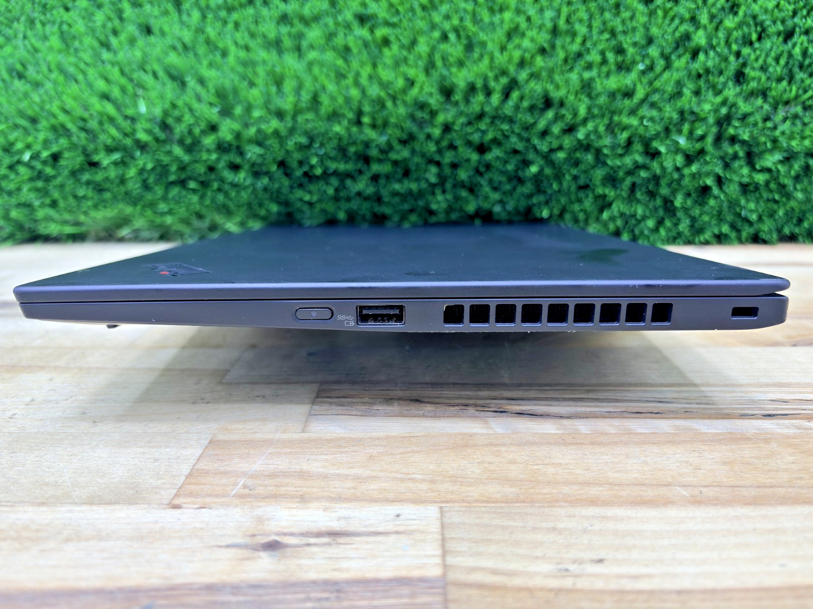 Lenovo ThinkPad x1 Carbon 7 i5-10th Gen 1.60GHz 16GB RAM 256GB SSD Win 11 Pro*