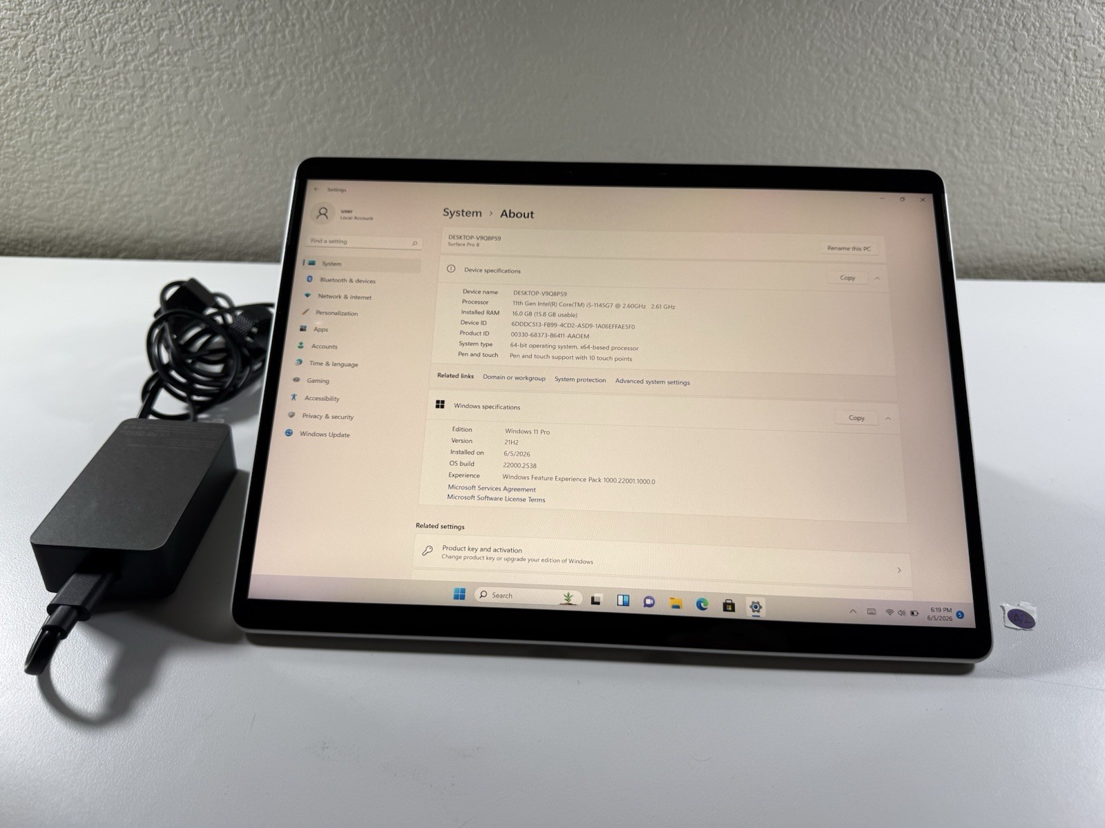 Microsoft Surface Pro 8 (1982) i5-1145G7 – 16GB RAM – 256GB 120Hz – Win 11 Pro