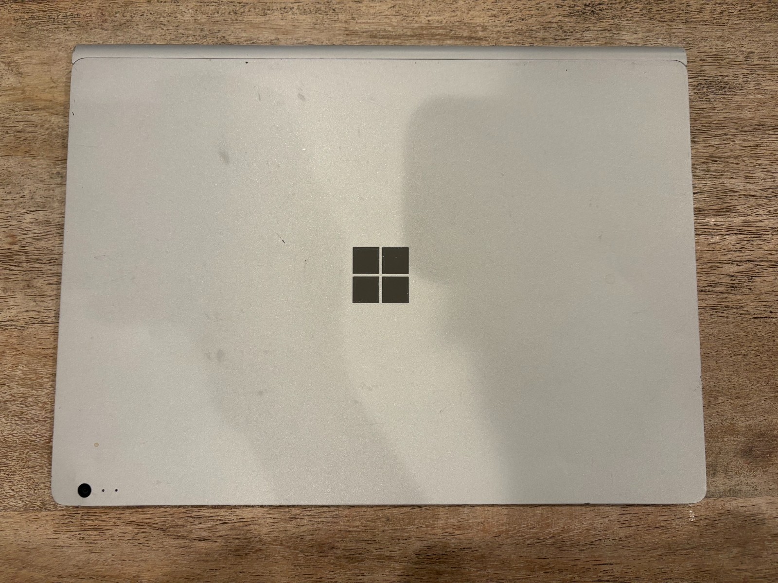 Microsoft Surface Book 2 1832 13.5″ i5 8350U 1.70GHz/ 8GB / 256GB SSD / Adapter