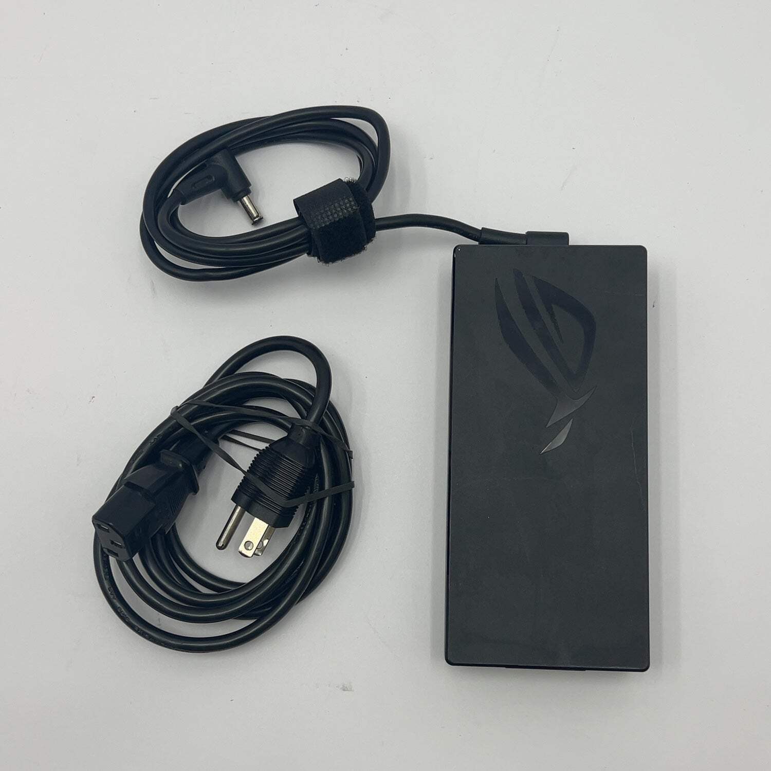 Asus ROG Zephyrus M GU502 15.6″ i7-9750H 2.6GHz 16GB 1TB GeForce RTX 2060 *Read*