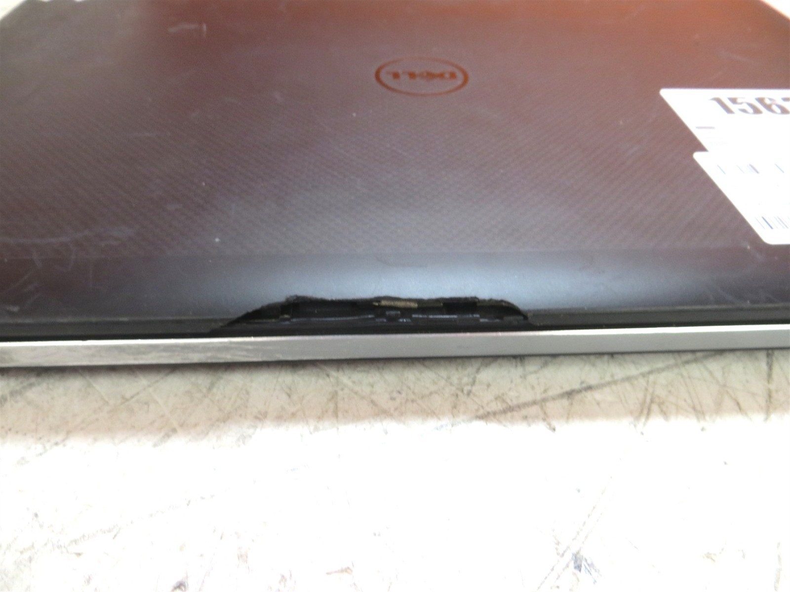 Scratched LCD Dell Precision 7720 Xeon E3-1505M v6 3GHz 32GB 256GB Quadro P5000