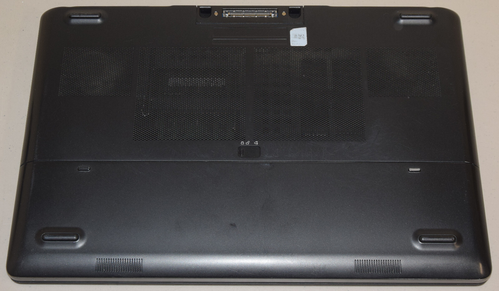 Dell Precision 7710 17.3″ i7-6820HQ 64GB DDR4 512GB NVMe Quadro M3000M 4GB