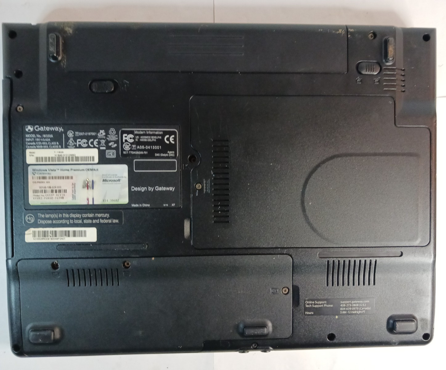 Gateway T-Series W350A 14” Laptop *Needs Repair* + AC Wall Unit/Charger Battery