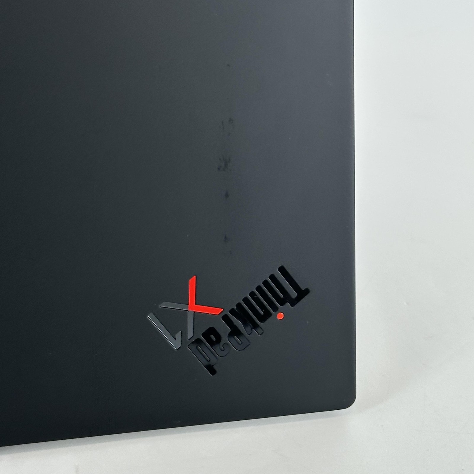 Lenovo ThinkPad X1 Carbon Gen 13 14 Black QHD+ 2.2 GHz Ultra 7 258V 32GB 2TB SSD
