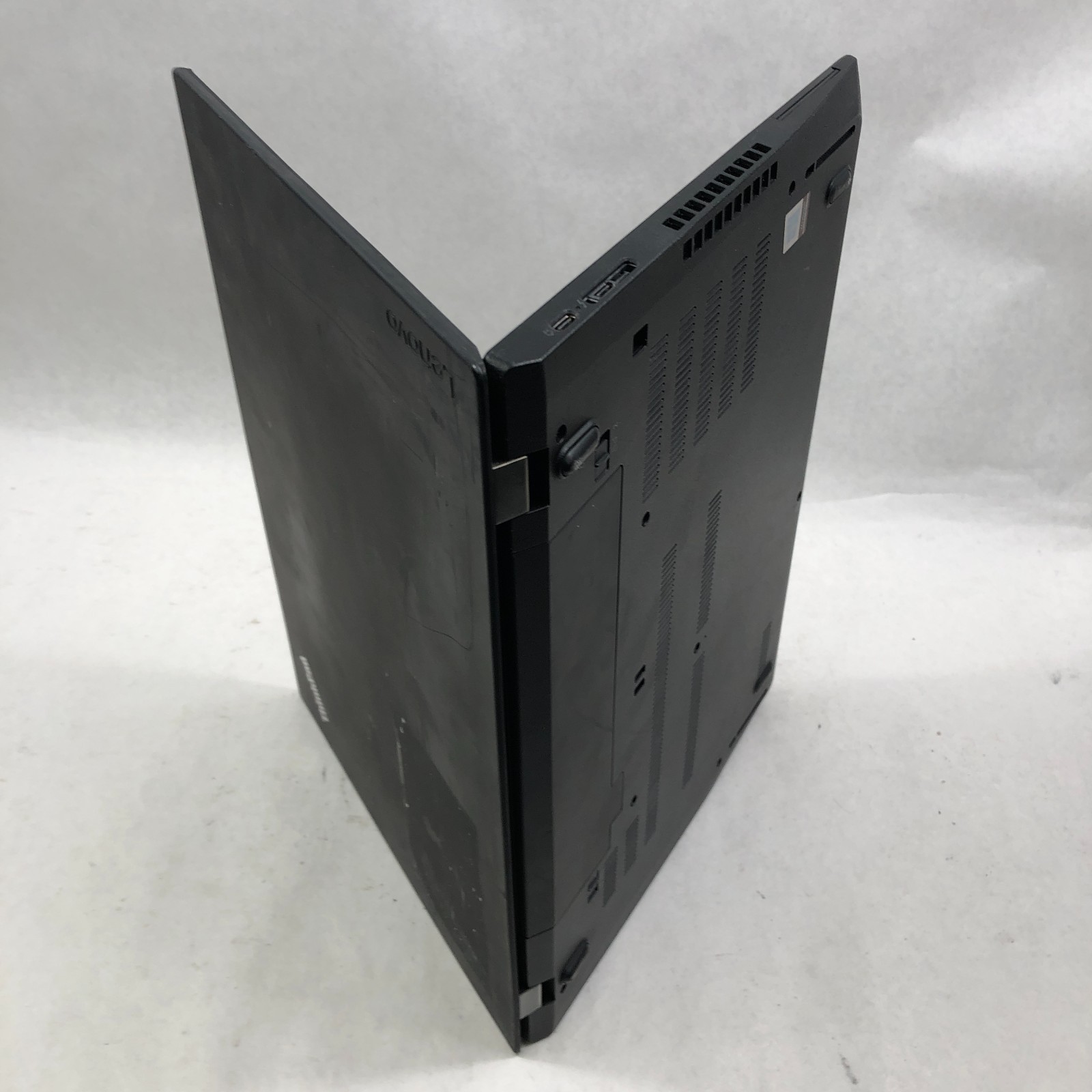 Lenovo ThinkPad T580 15.6″ Intel Core i5-8350U 16GB RAM 256GB SSD No OS/AC